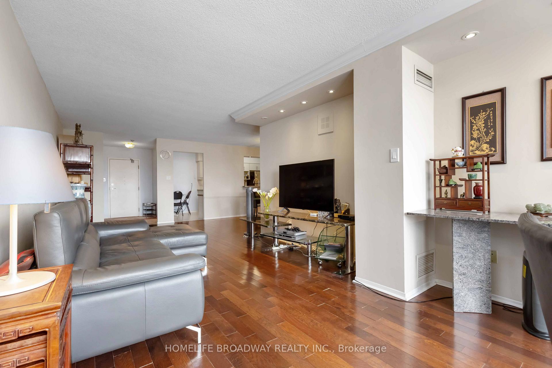 Photo 8 of Unit 506, 55 Austin Drive, Markham, Markville — HOMEH