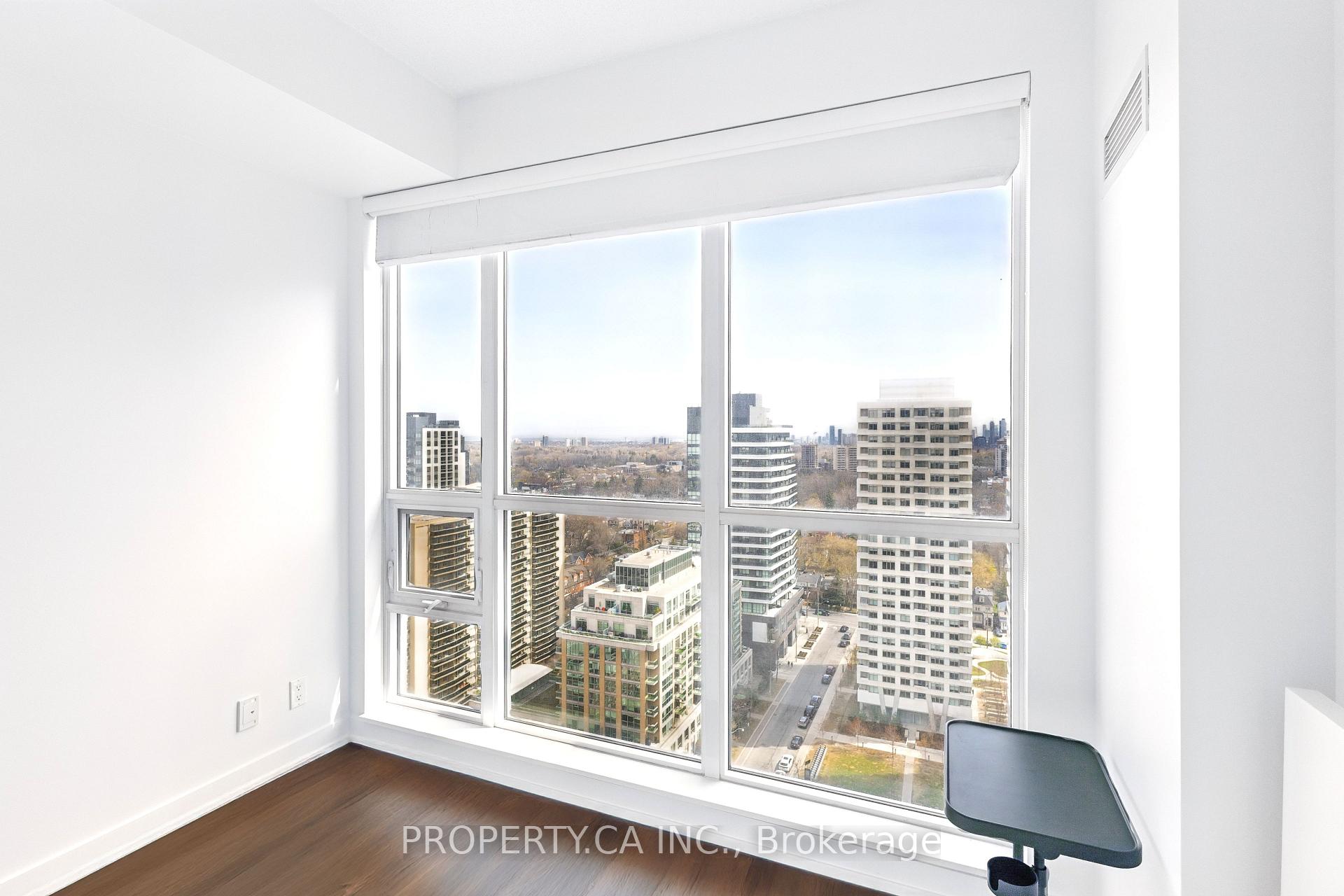 Photo 11 of Unit 2019, 98 Lillian Street, Toronto, Mount Pleasant West — HOMEH