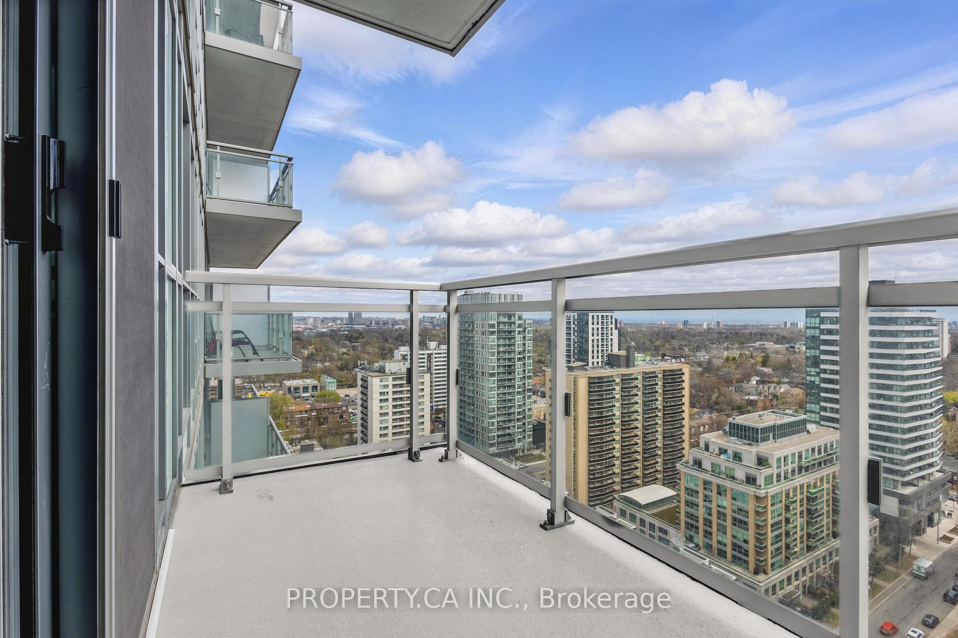 Photo 13 of Unit 2019, 98 Lillian Street, Toronto, Mount Pleasant West — HOMEH
