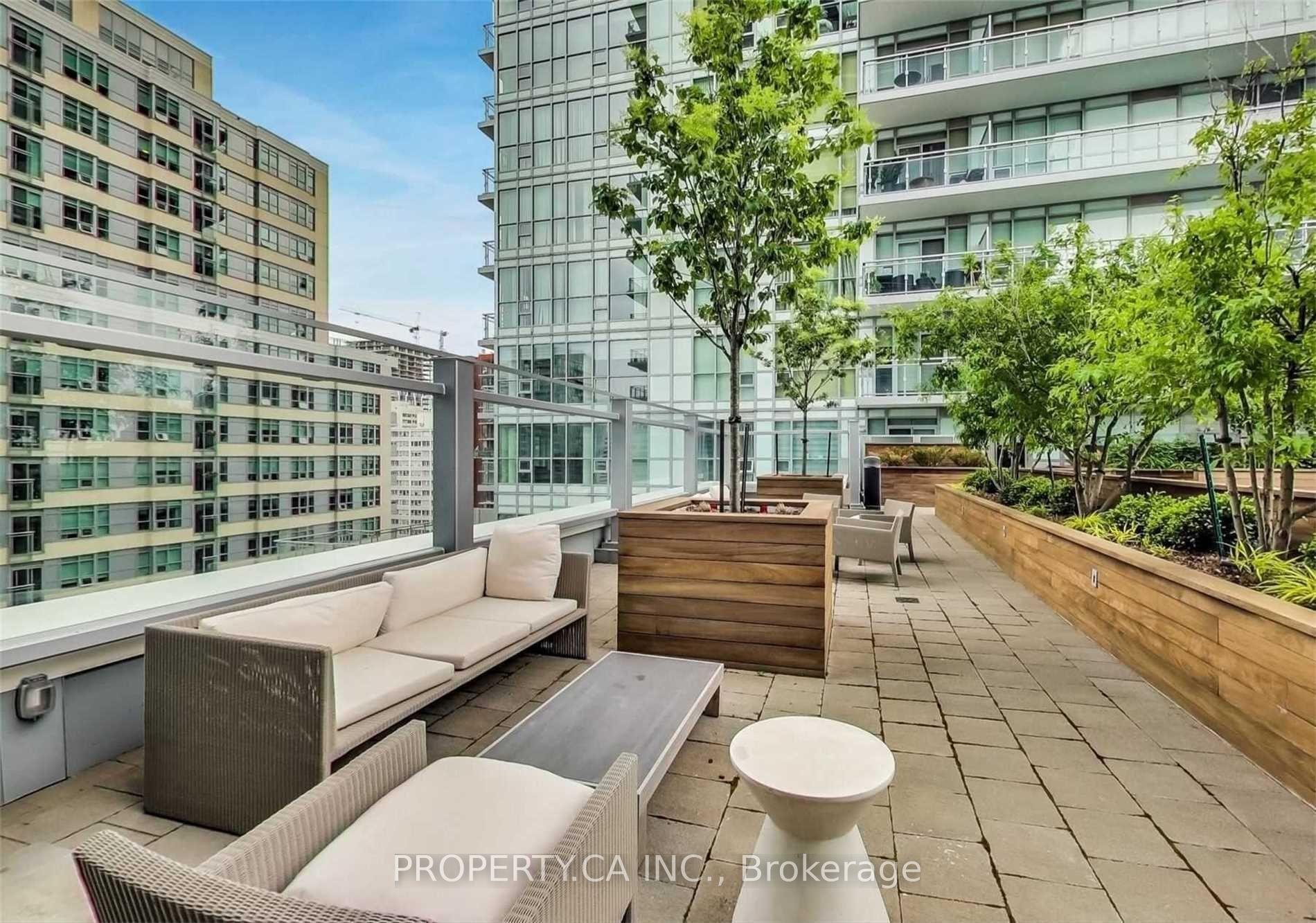 Photo 16 of Unit 2019, 98 Lillian Street, Toronto, Mount Pleasant West — HOMEH