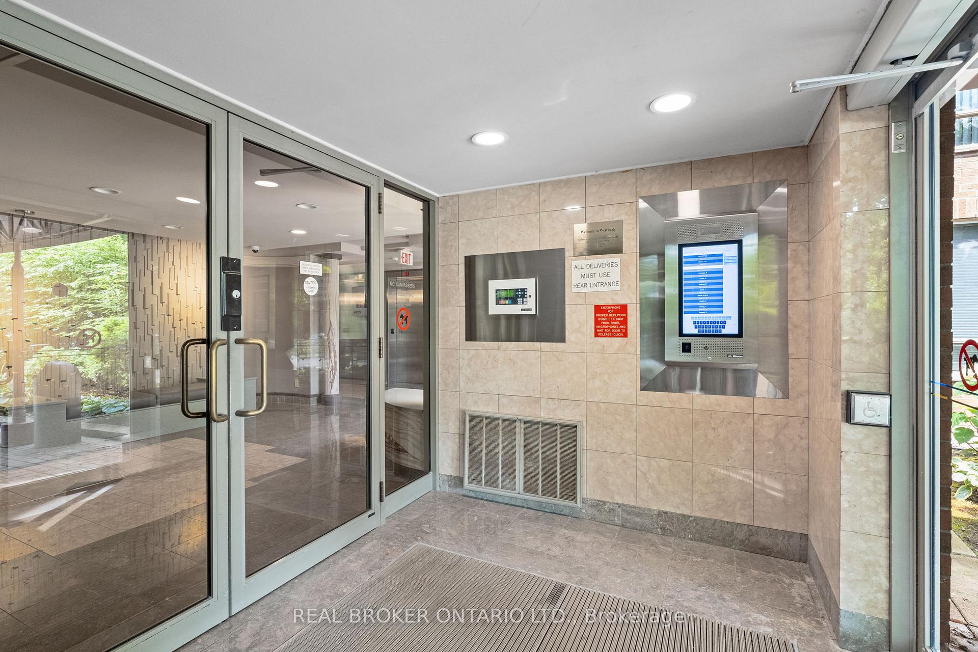 Photo 4 of Unit 413, 100 Grant Carman Drive, Ottawa, Borden Farm/Stewart Farm/Carleton Heights/Parkwood Hills — HOMEH