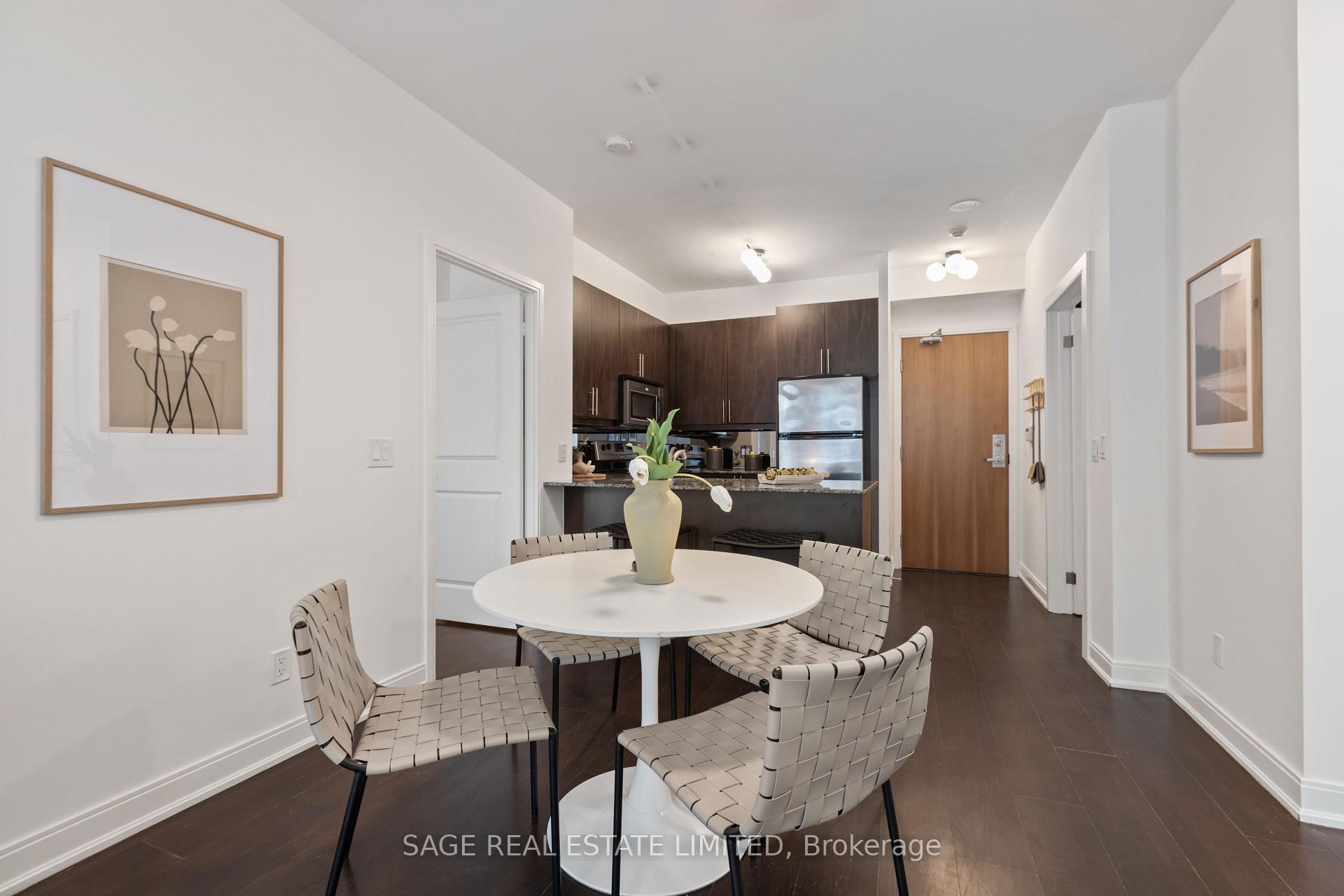 Photo 2 of Unit 406, 88 Broadway Avenue, Toronto, Mount Pleasant West — HOMEH