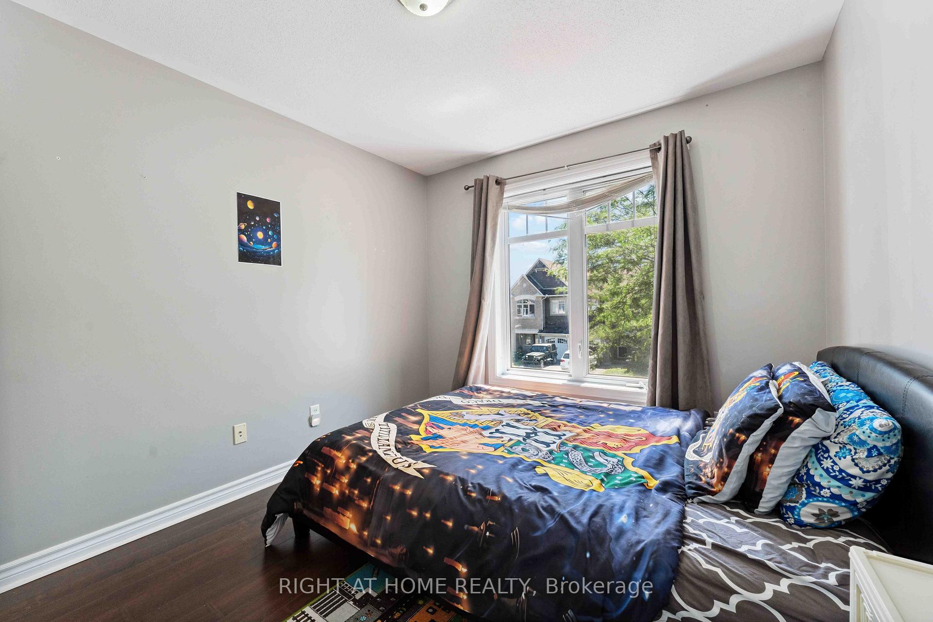 Photo 10 of 173 Garrity Crescent, Ottawa, Barrhaven - Strandherd — HOMEH