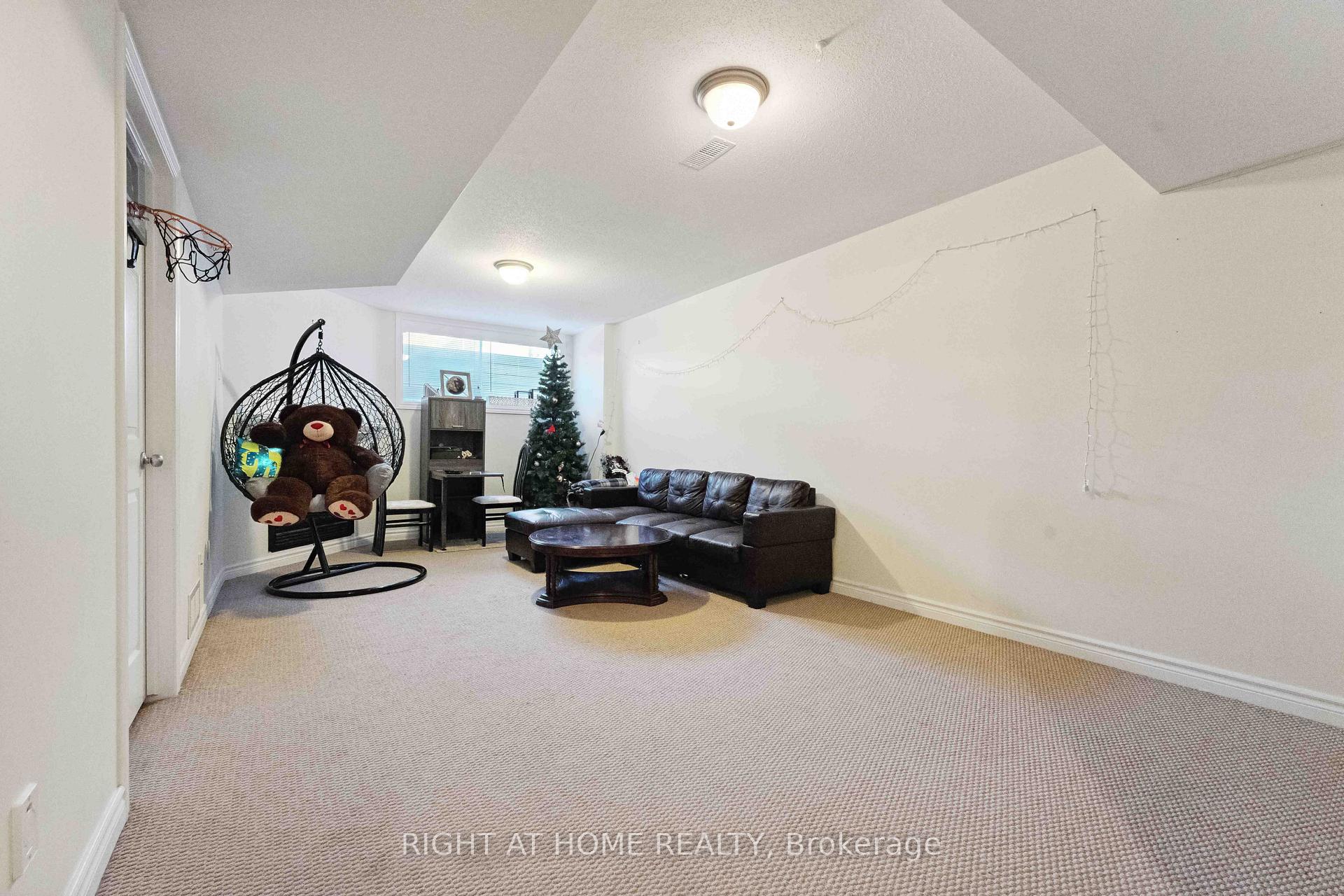 Photo 17 of 173 Garrity Crescent, Ottawa, Barrhaven - Strandherd — HOMEH