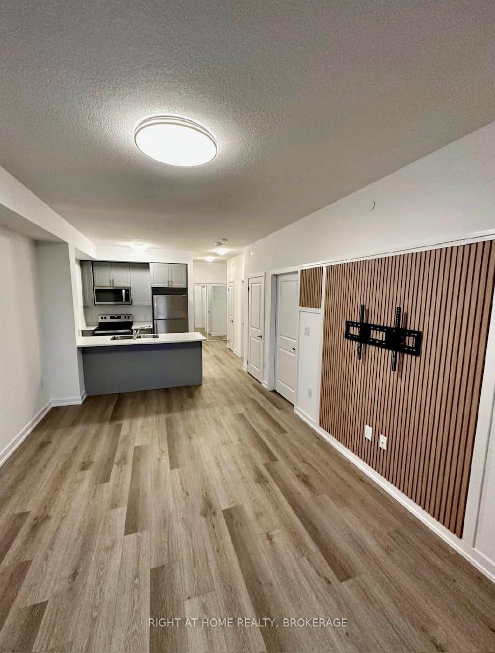 Photo 2 of Unit 233, 450 dundas Street E, Hamilton, Waterdown — HOMEH