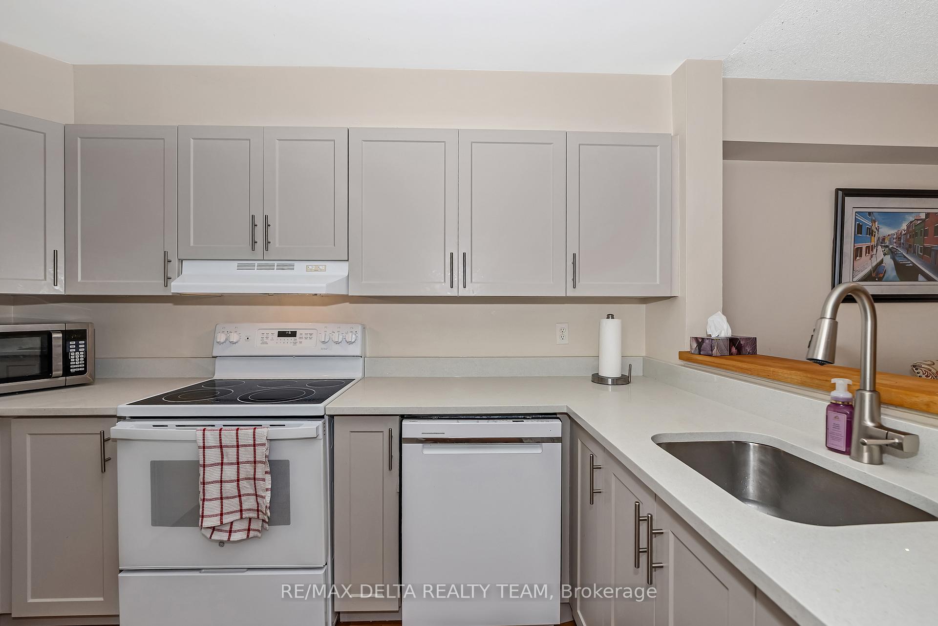 Photo 8 of Unit 108, 465 Canteval Terrace, Ottawa, Fallingbrook/Pineridge — HOMEH