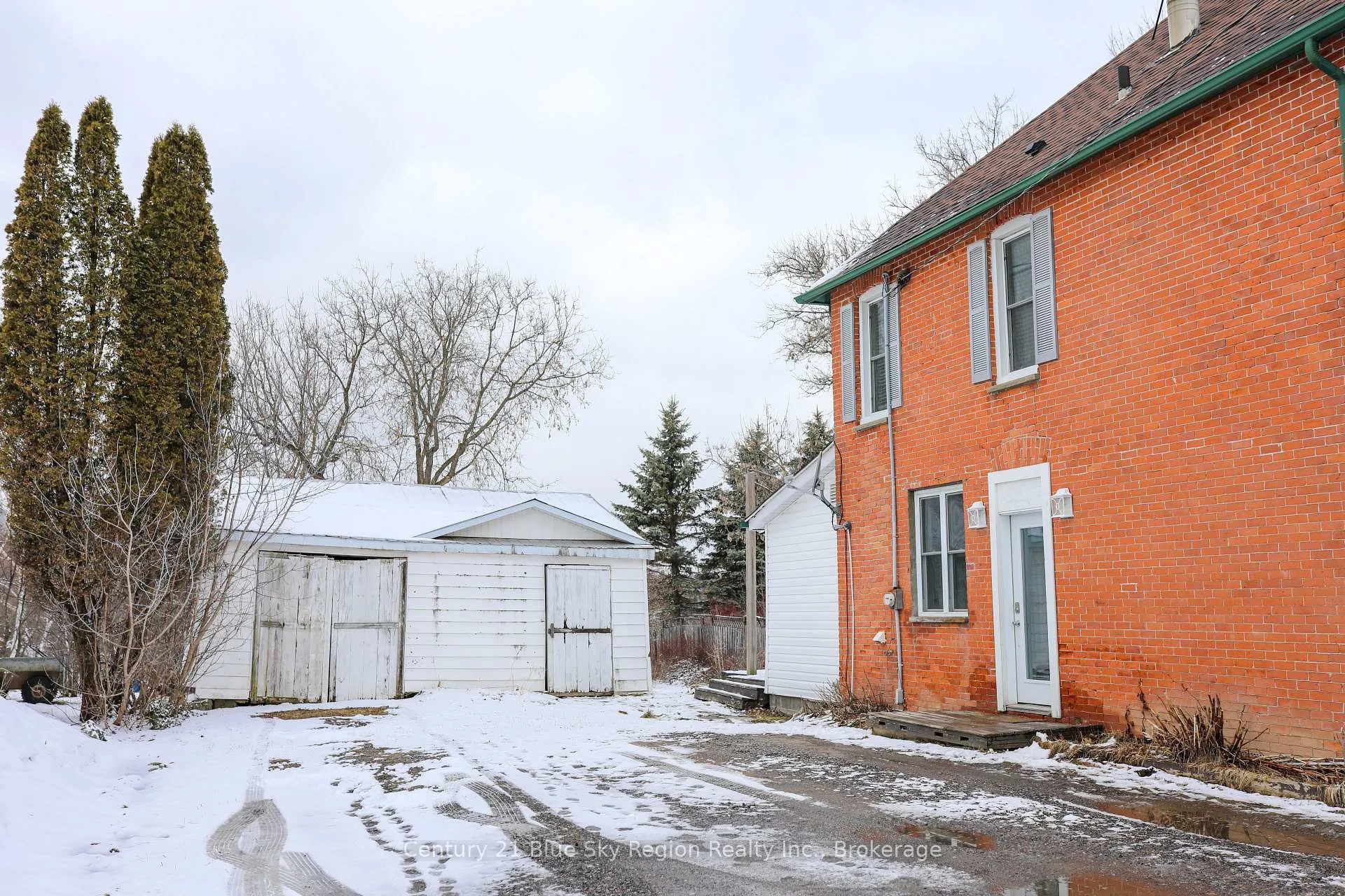 Photo 6 of 211 Edward Street S, Powassan — HOMEH