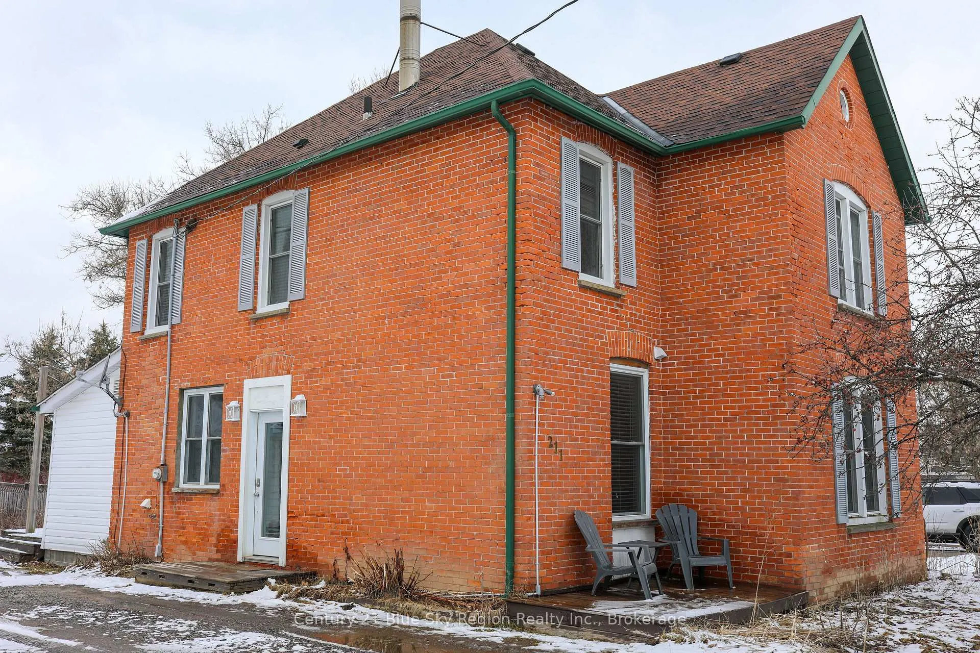 Photo 8 of 211 Edward Street S, Powassan — HOMEH