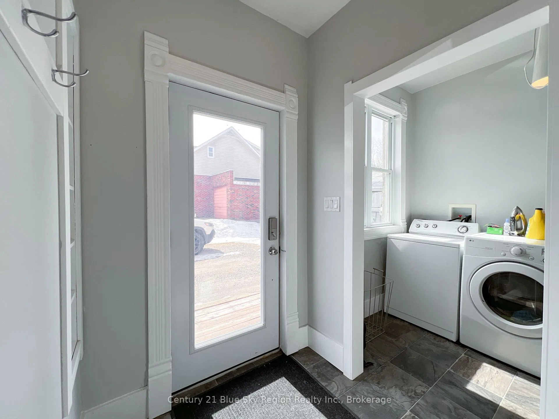Photo 28 of 211 Edward Street S, Powassan — HOMEH
