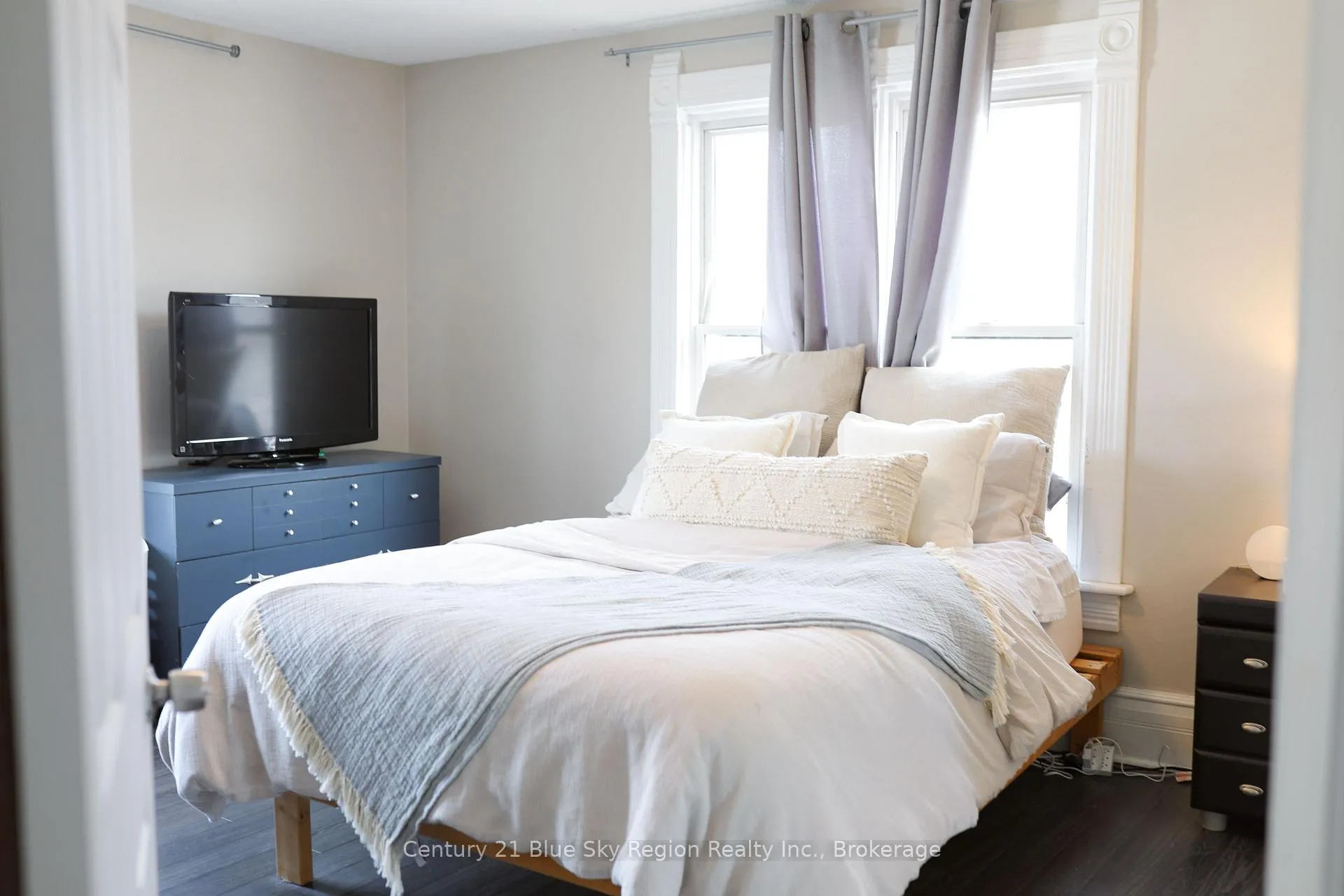 Photo 34 of 211 Edward Street S, Powassan — HOMEH