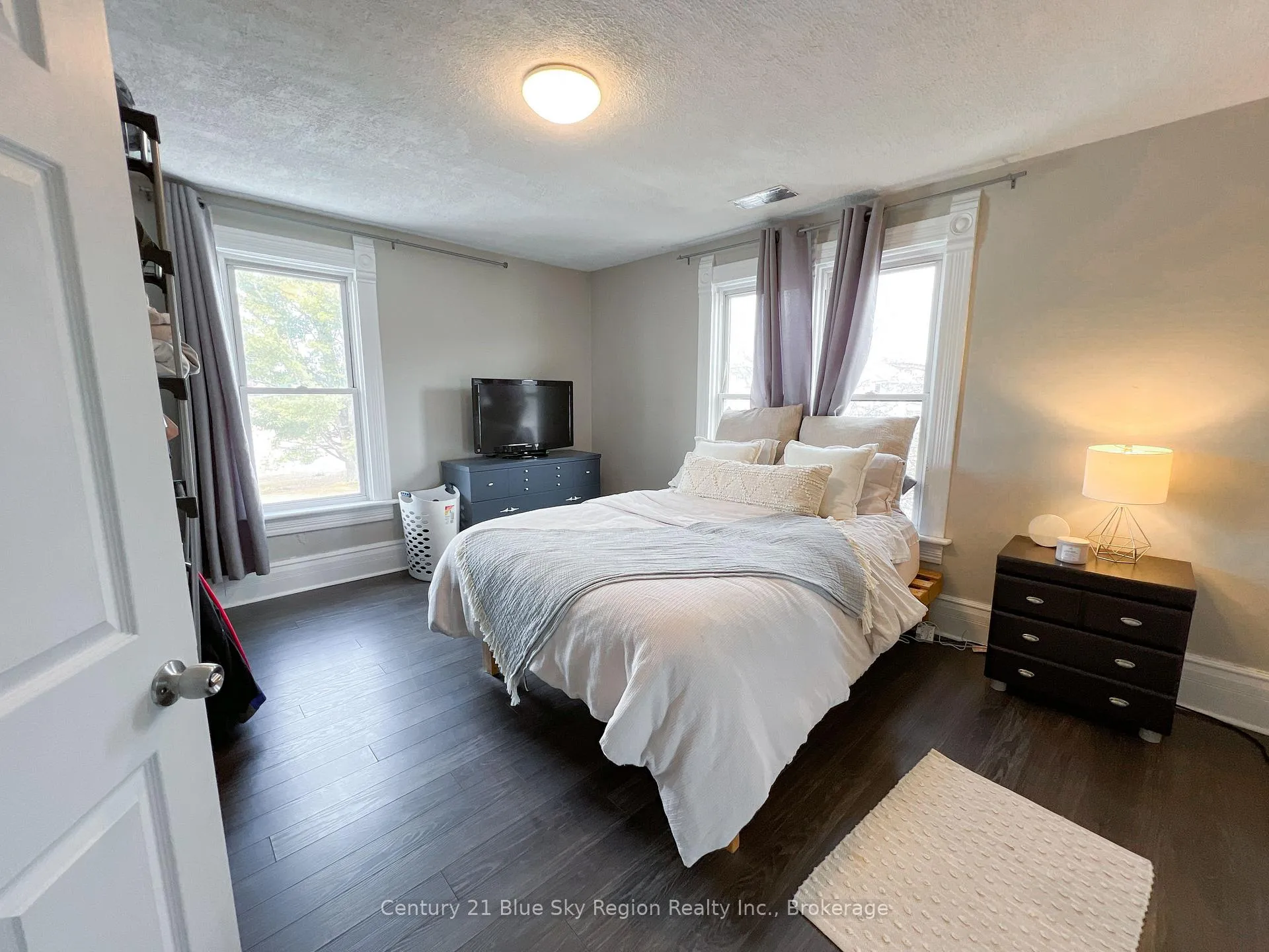 Photo 36 of 211 Edward Street S, Powassan — HOMEH
