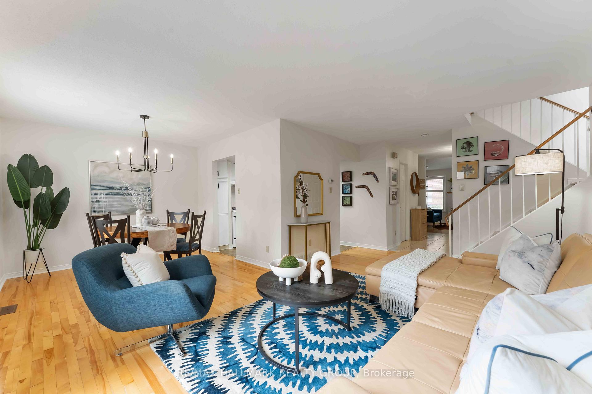 Photo 10 of 11 Buckingham Private, Ottawa, Hunt Club Woods — HOMEH