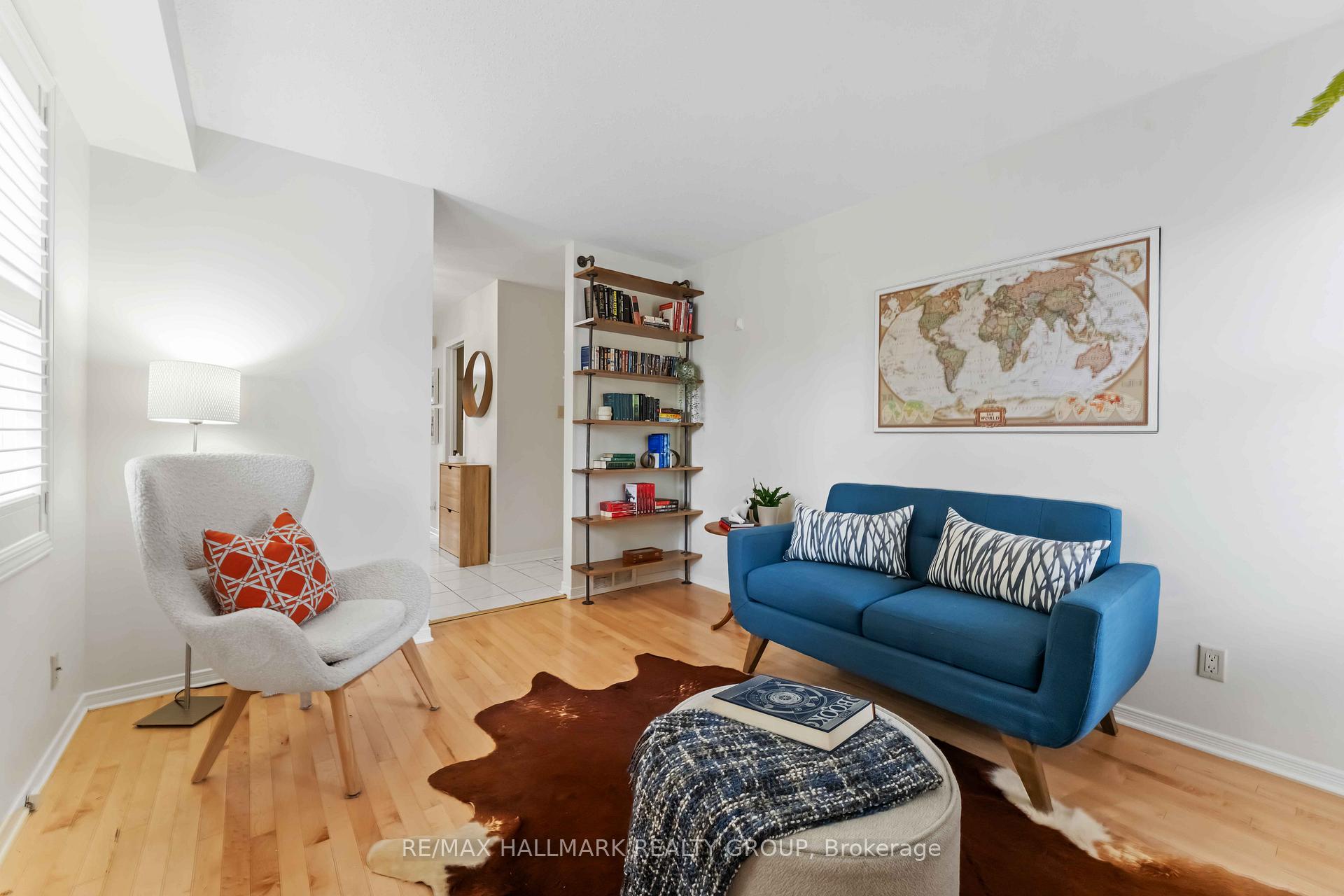 Photo 15 of 11 Buckingham Private, Ottawa, Hunt Club Woods — HOMEH