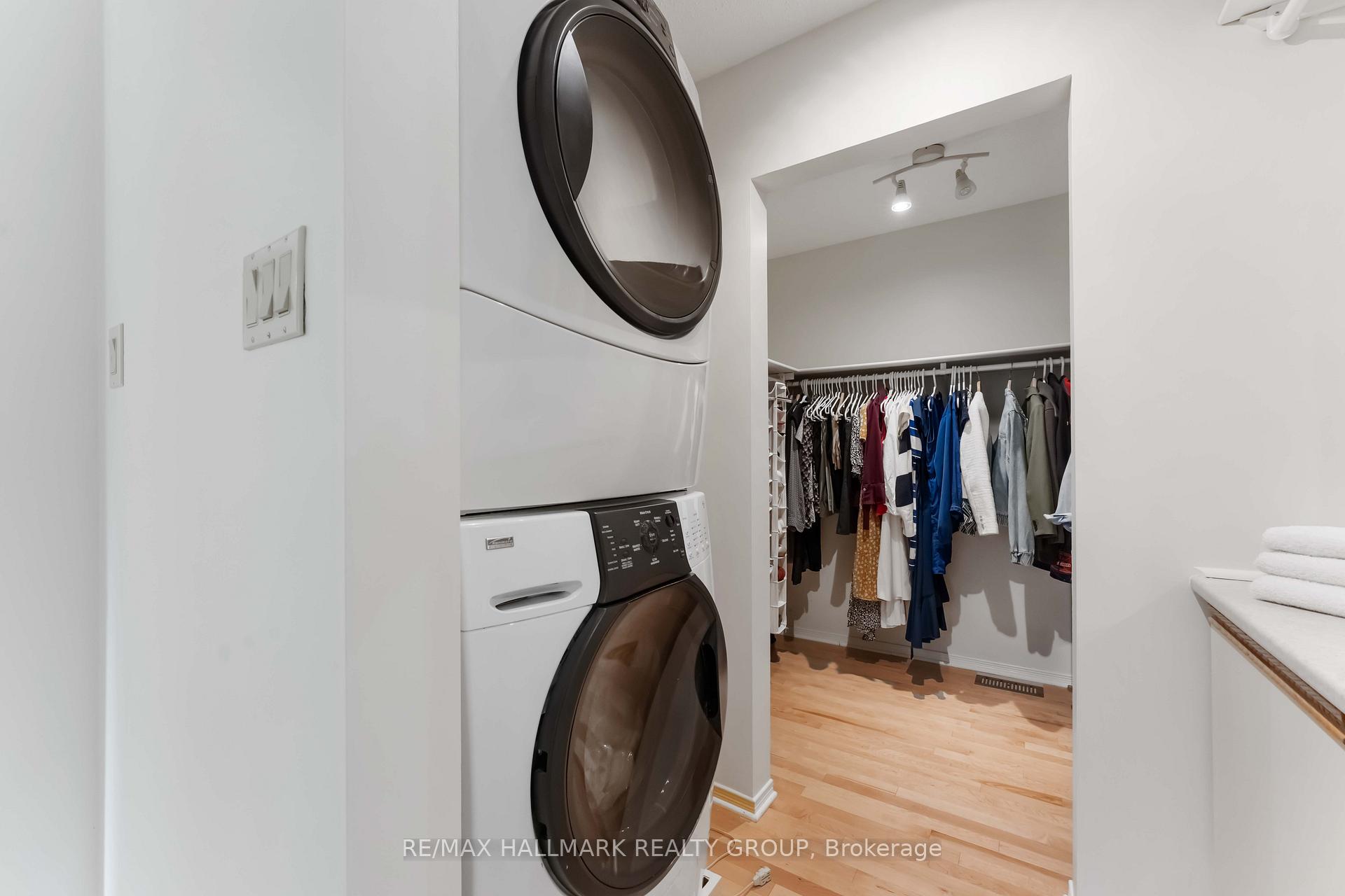 Photo 19 of 11 Buckingham Private, Ottawa, Hunt Club Woods — HOMEH