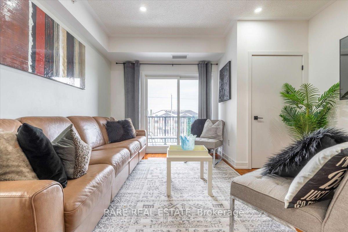 Photo 11 of Unit 210, 4 Spice Way, Barrie, Rural Barrie Southeast — HOMEH