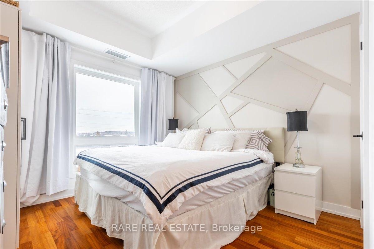 Photo 17 of Unit 210, 4 Spice Way, Barrie, Rural Barrie Southeast — HOMEH