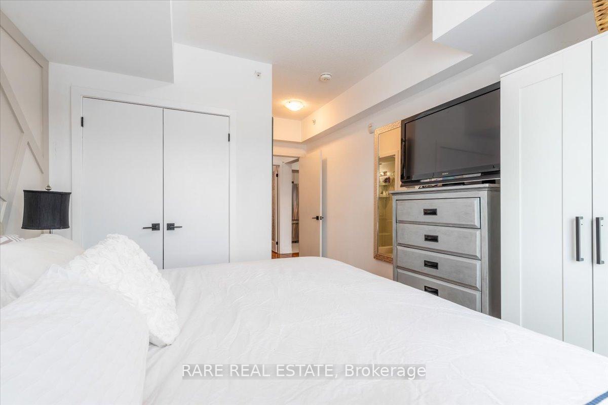 Photo 19 of Unit 210, 4 Spice Way, Barrie, Rural Barrie Southeast — HOMEH