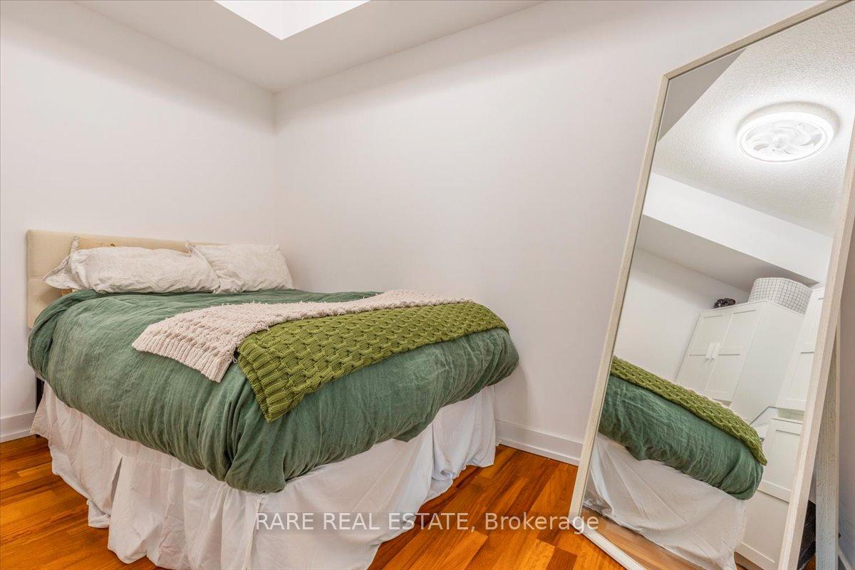 Photo 21 of Unit 210, 4 Spice Way, Barrie, Rural Barrie Southeast — HOMEH