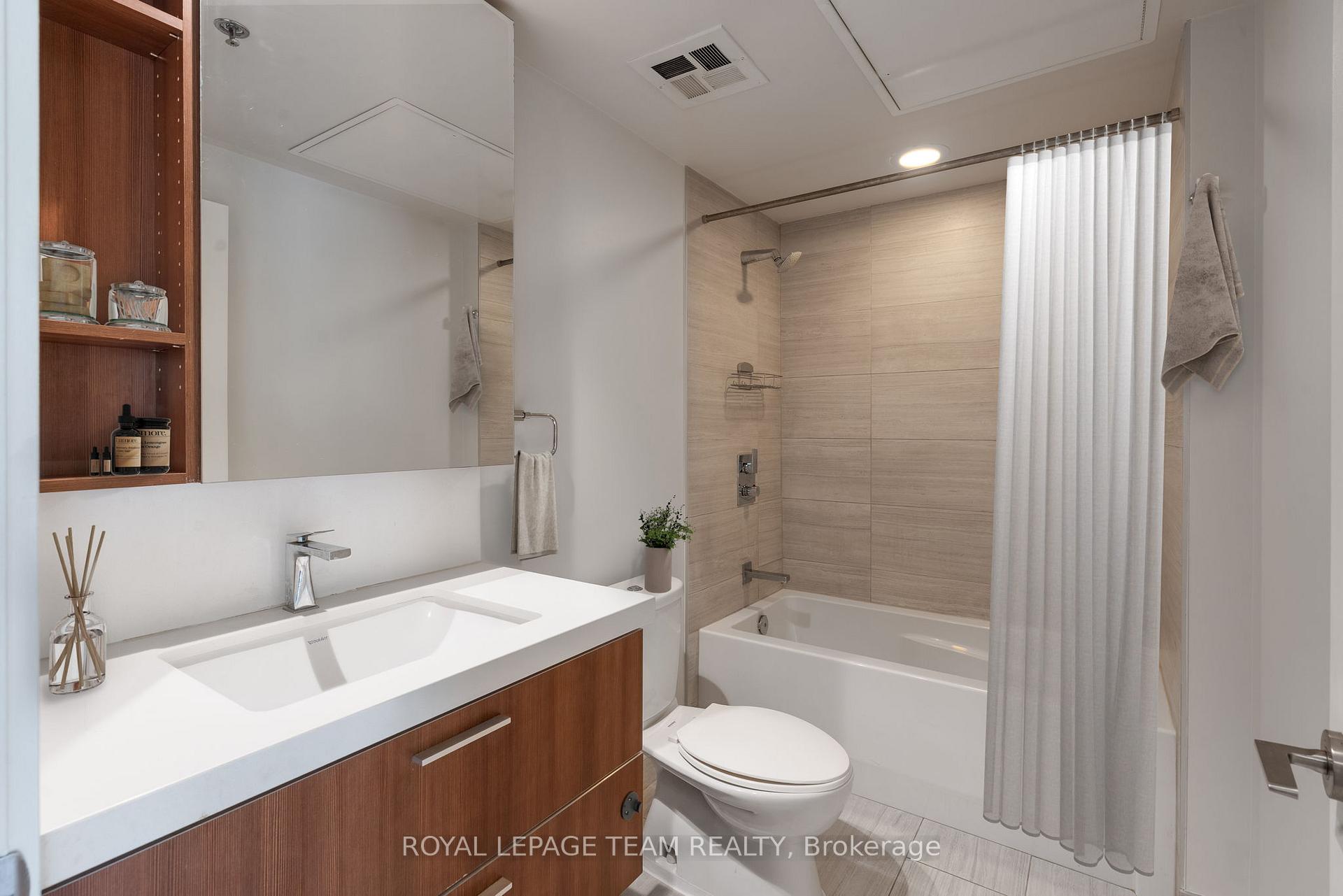 Photo 10 of Unit 232, 340 Mcleod Street, Ottawa, Ottawa Centre — HOMEH