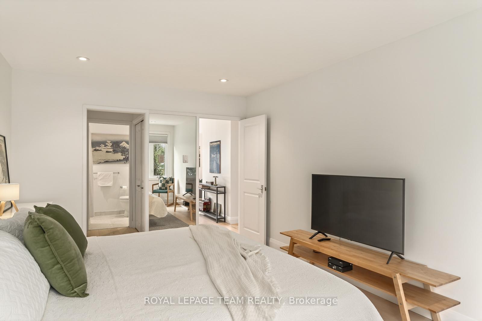 Photo 43 of Unit 10, 174 Dufferin Road, Ottawa, Lindenlea — HOMEH