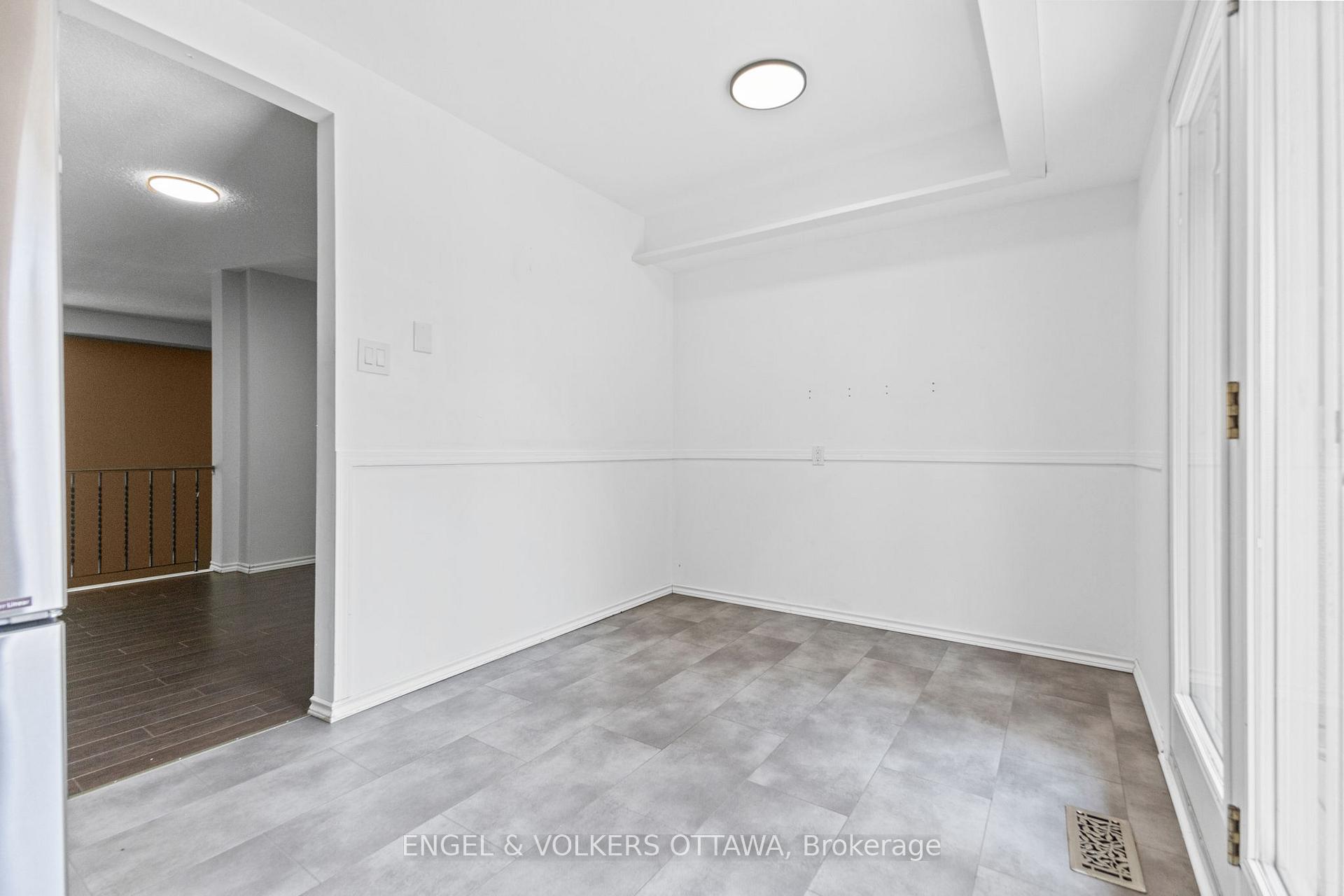 Photo 14 of Unit 3, 3205 Uplands Drive, Ottawa, Hunt Club Woods — HOMEH