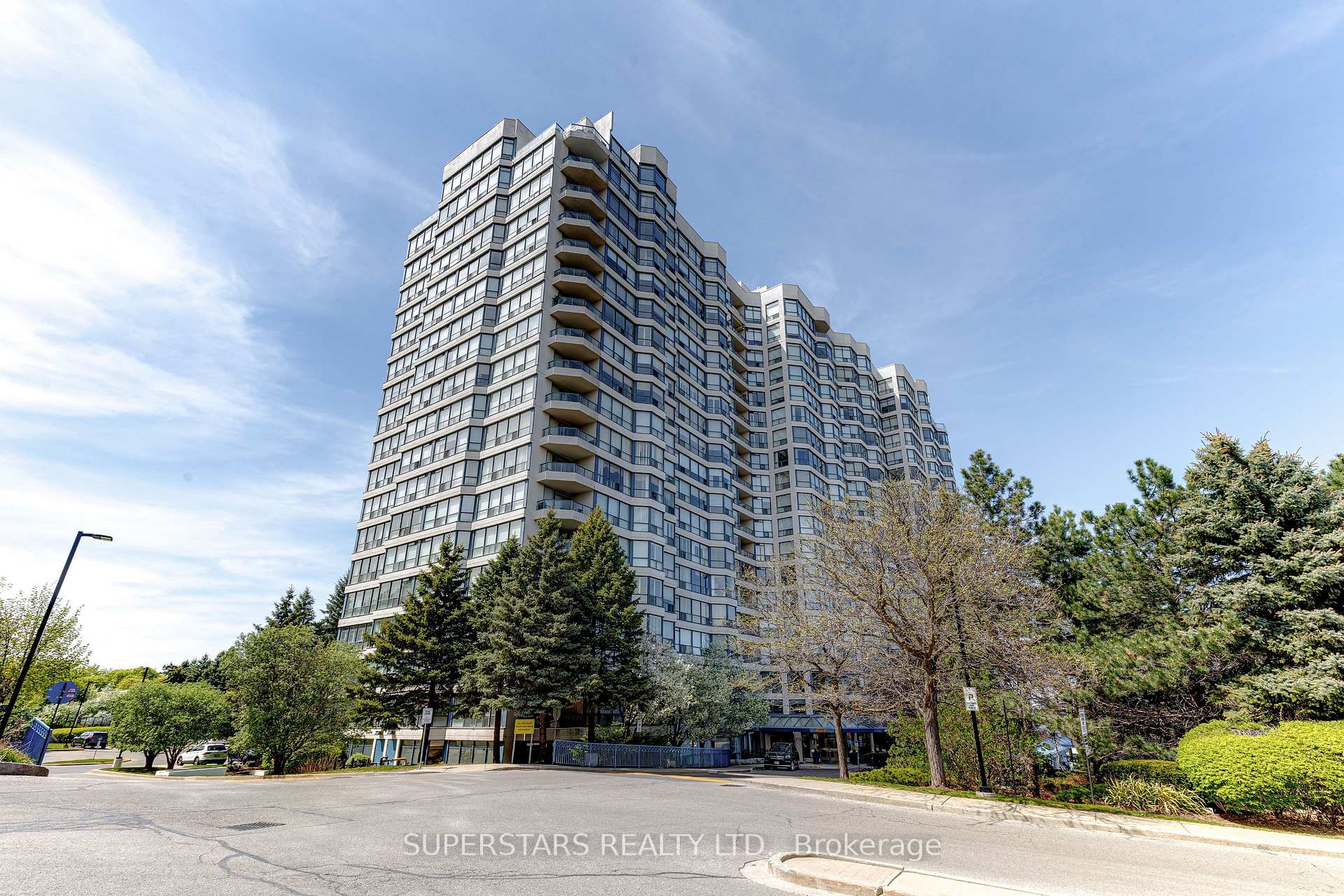 Photo 2 of Unit 512, 7300 Yonge Street, Vaughan, Crestwood-Springfarm-Yorkhill — HOMEH