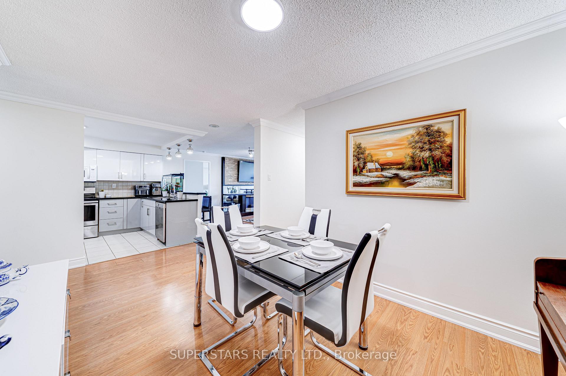 Photo 13 of Unit 512, 7300 Yonge Street, Vaughan, Crestwood-Springfarm-Yorkhill — HOMEH