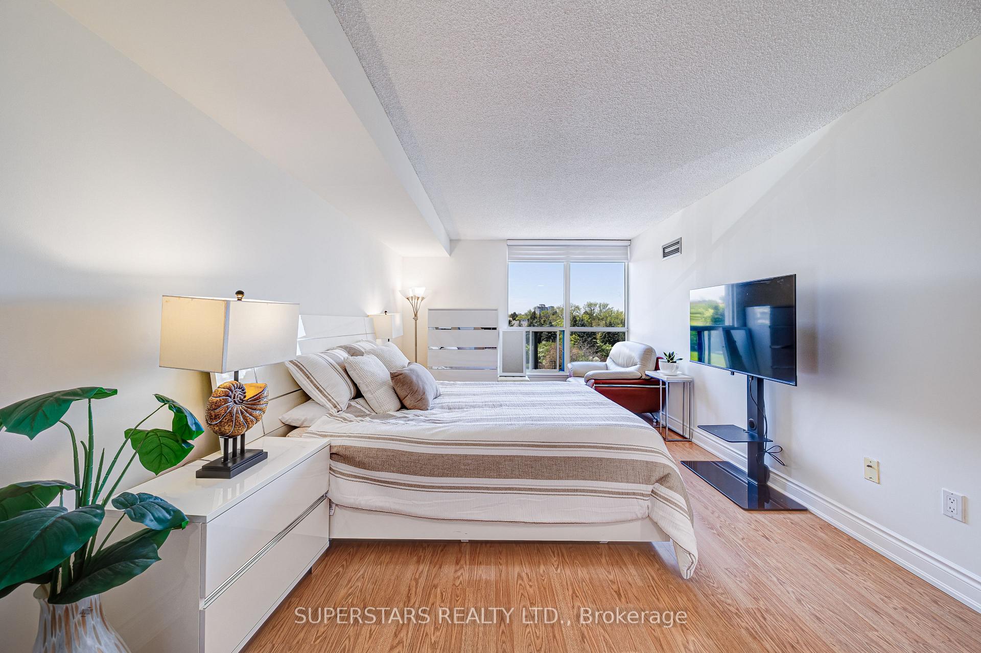 Photo 16 of Unit 512, 7300 Yonge Street, Vaughan, Crestwood-Springfarm-Yorkhill — HOMEH