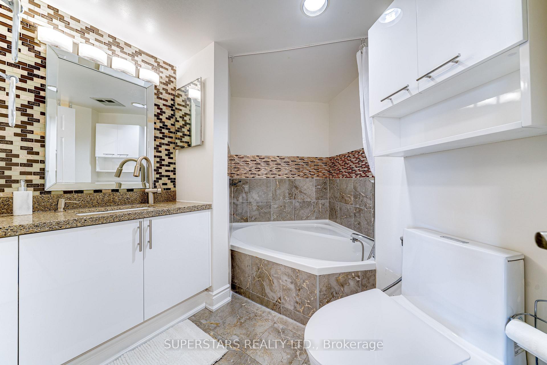 Photo 20 of Unit 512, 7300 Yonge Street, Vaughan, Crestwood-Springfarm-Yorkhill — HOMEH