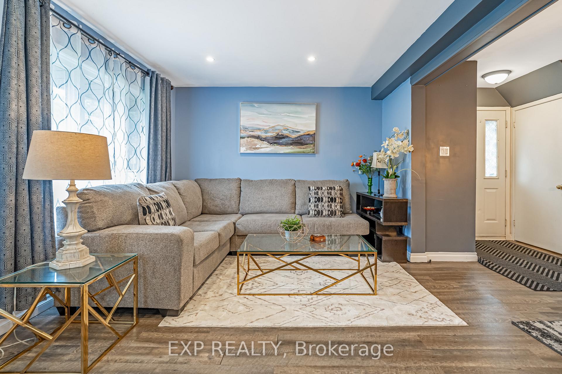 Photo 4 of Unit 117, 3136 Stockton Drive, Ottawa, Blossom Park/Kemp Park/Findlay Creek — HOMEH