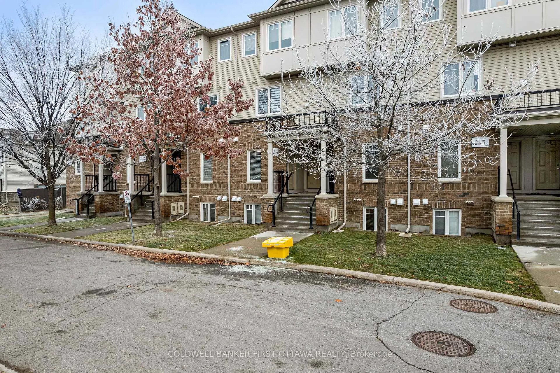 Photo 1 of 150 Urbancrest Private, Ottawa, Barrhaven - Stonebridge — HOMEH