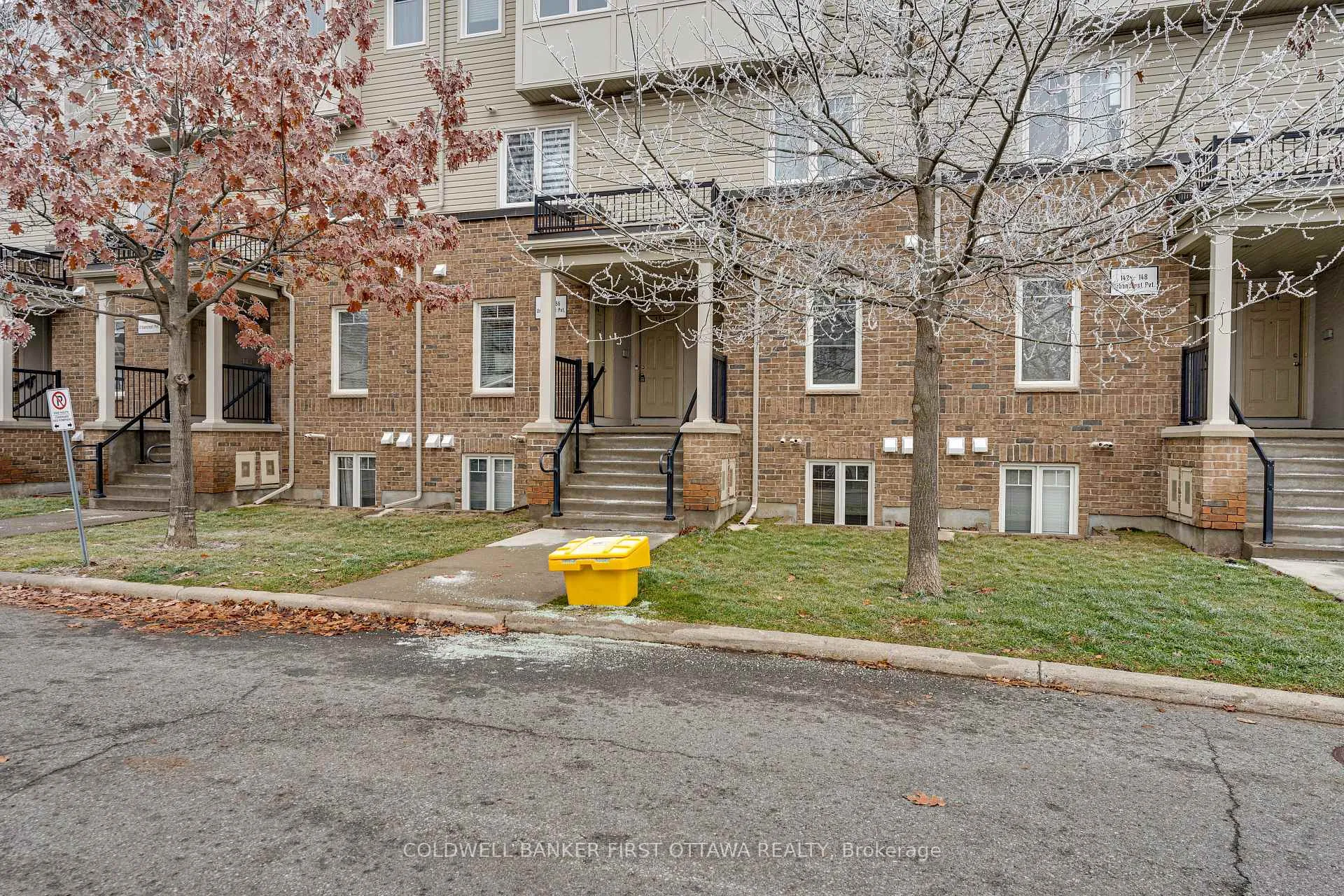 Photo 8 of 150 Urbancrest Private, Ottawa, Barrhaven - Stonebridge — HOMEH