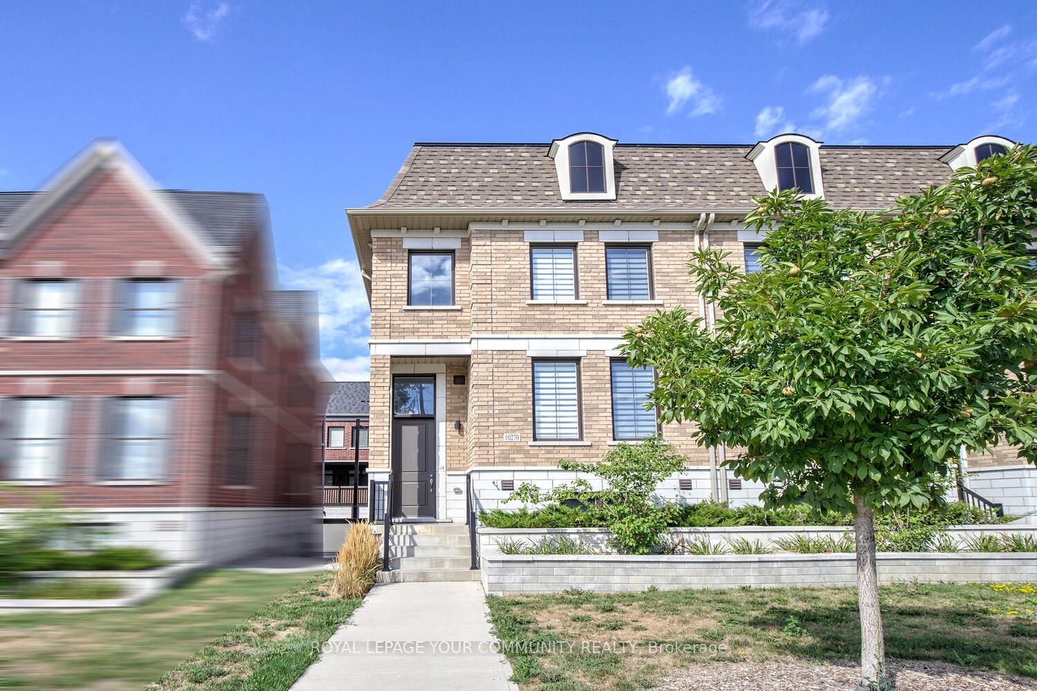 Photo 1 of Unit 8, 10270 Keele Street, Vaughan, Maple — HOMEH