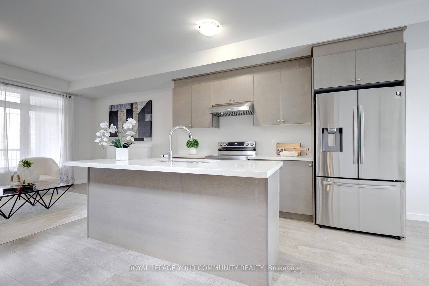 Photo 4 of Unit 8, 10270 Keele Street, Vaughan, Maple — HOMEH