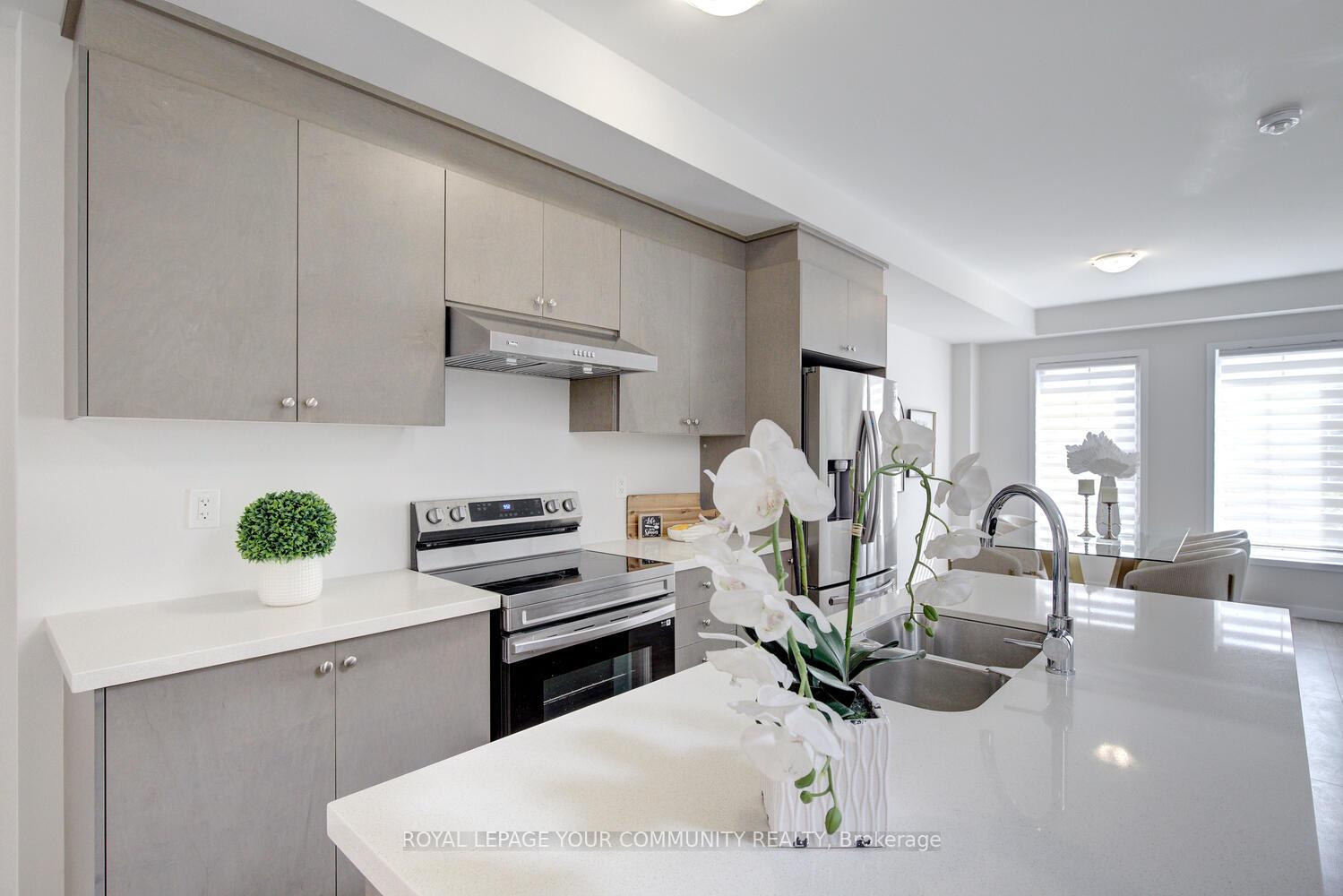 Photo 13 of Unit 8, 10270 Keele Street, Vaughan, Maple — HOMEH