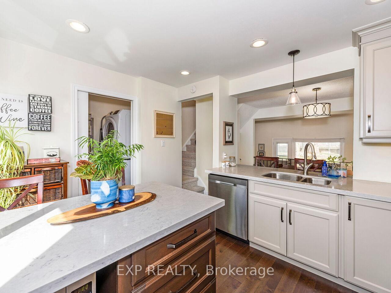 Photo 17 of Unit 9, 12 Briar Lane, Hamilton, Dundas — HOMEH