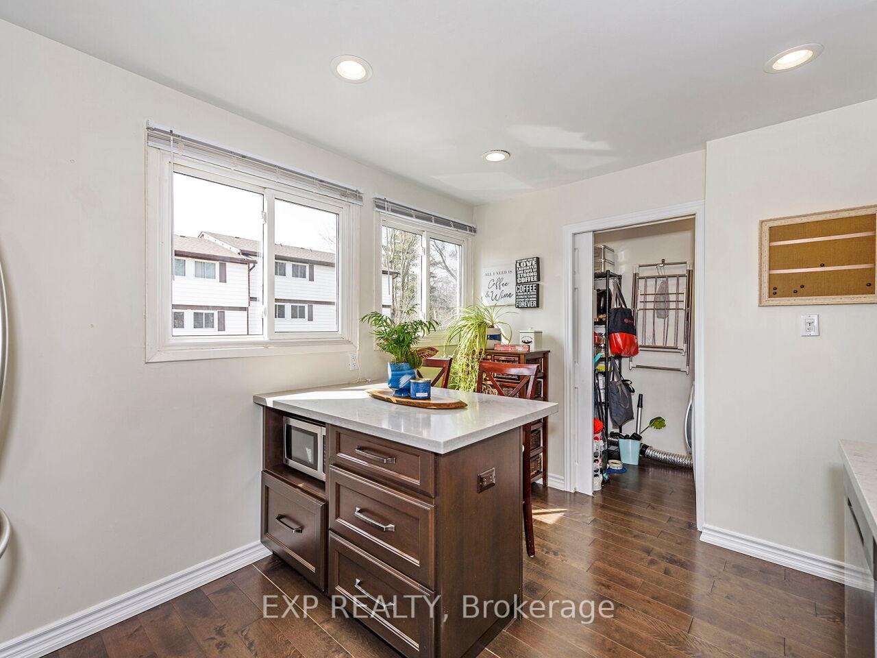 Photo 18 of Unit 9, 12 Briar Lane, Hamilton, Dundas — HOMEH