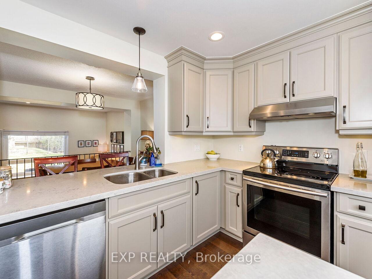 Photo 20 of Unit 9, 12 Briar Lane, Hamilton, Dundas — HOMEH