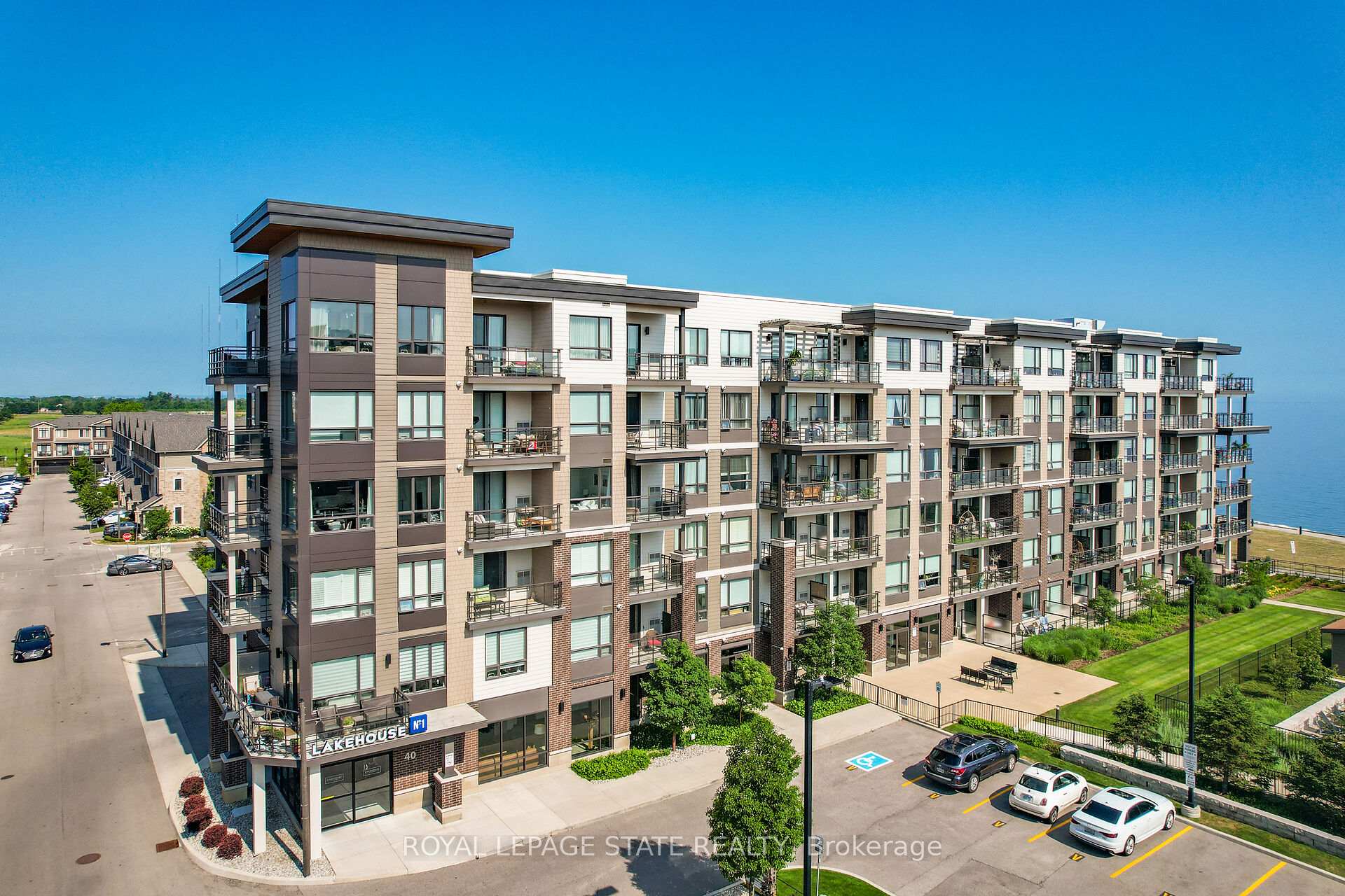 Front of Unit 409, 40 Esplanade Lane