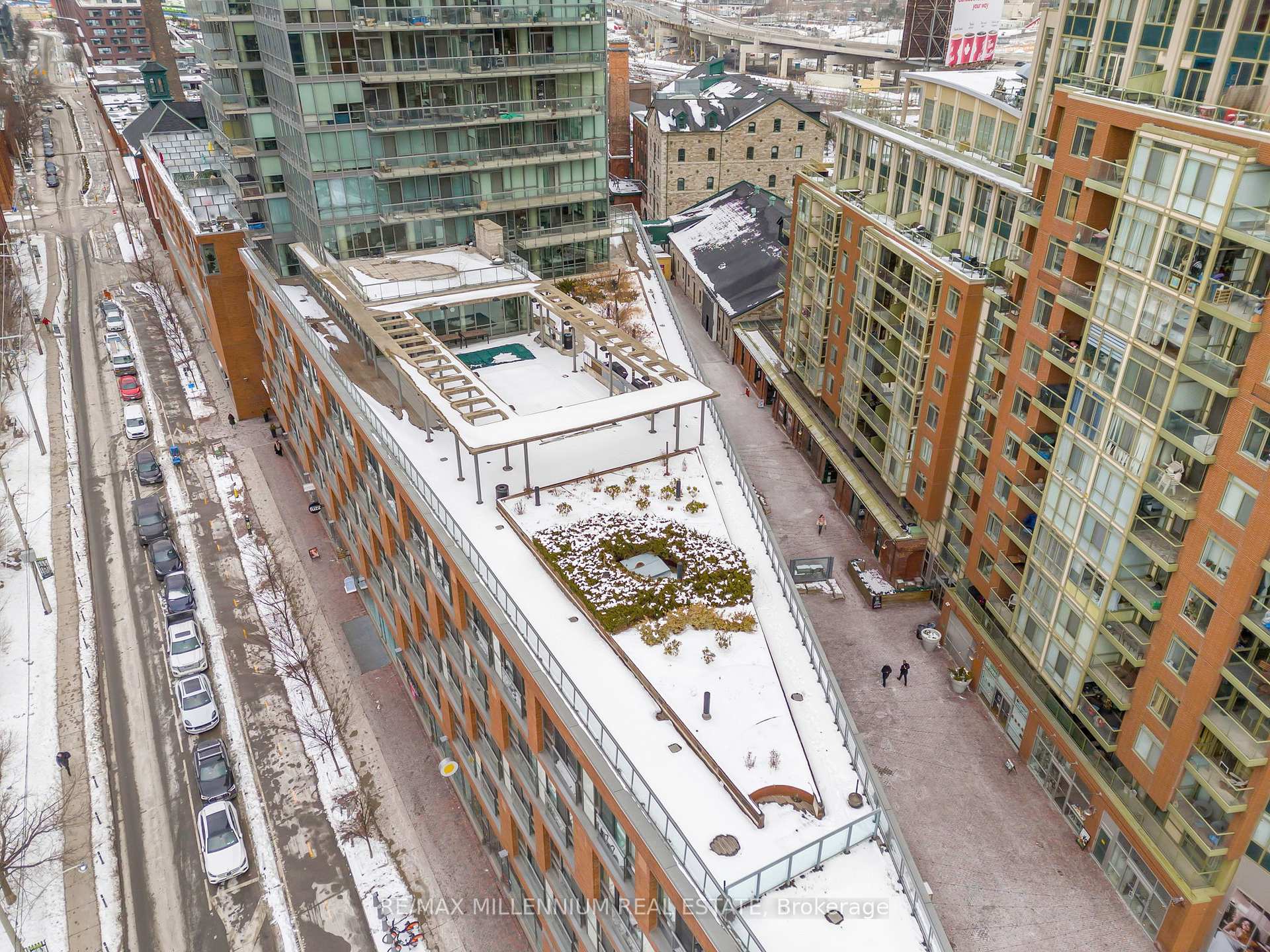 Photo 3 of Unit 501, 33 Mill Street, Toronto, Waterfront Communities — HOMEH