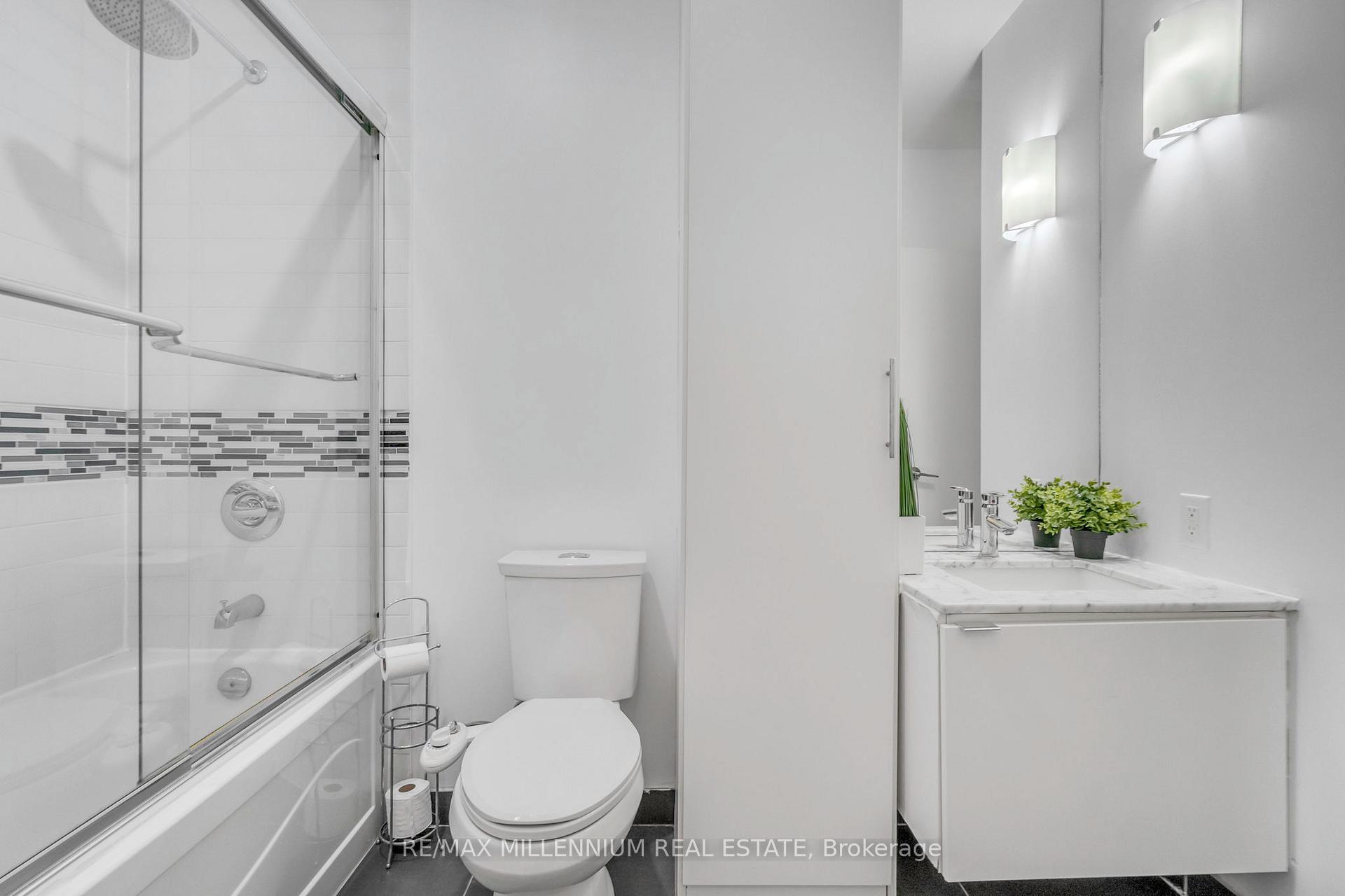 Photo 33 of Unit 501, 33 Mill Street, Toronto, Waterfront Communities — HOMEH