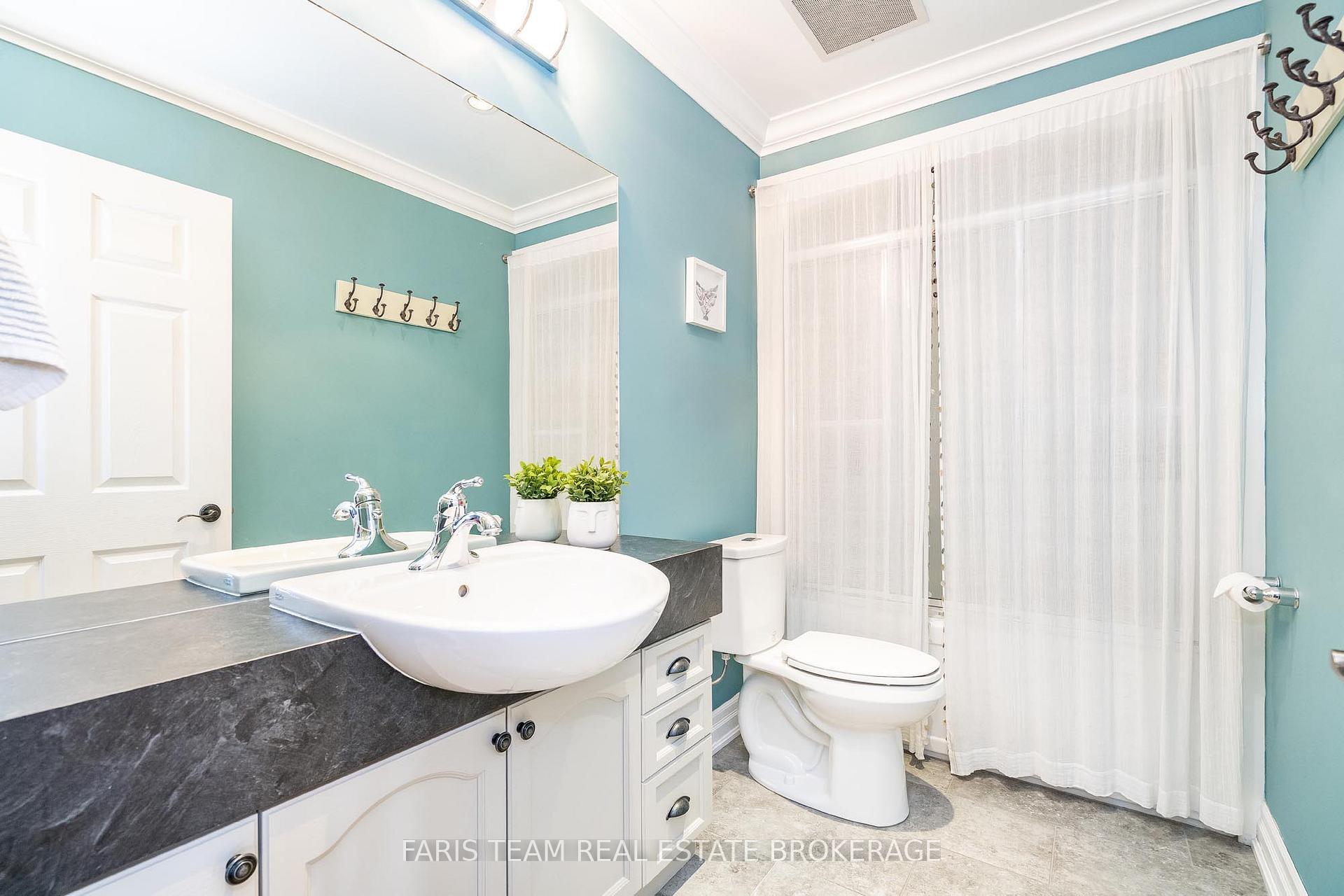 Photo 15 of Unit 204, 130 Steamship Bay Road, Gravenhurst, Muskoka (S) — HOMEH