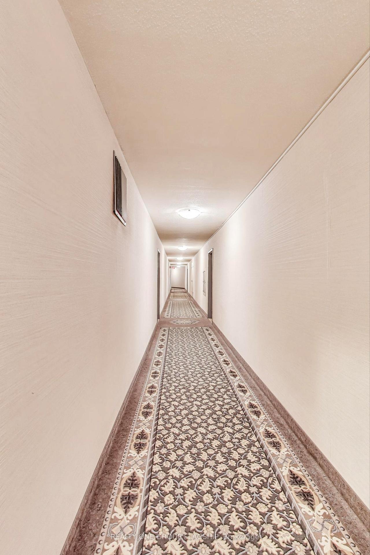 Photo 7 of Unit 1009, 10 Edgecliff Golfway, Toronto, Flemingdon Park — HOMEH