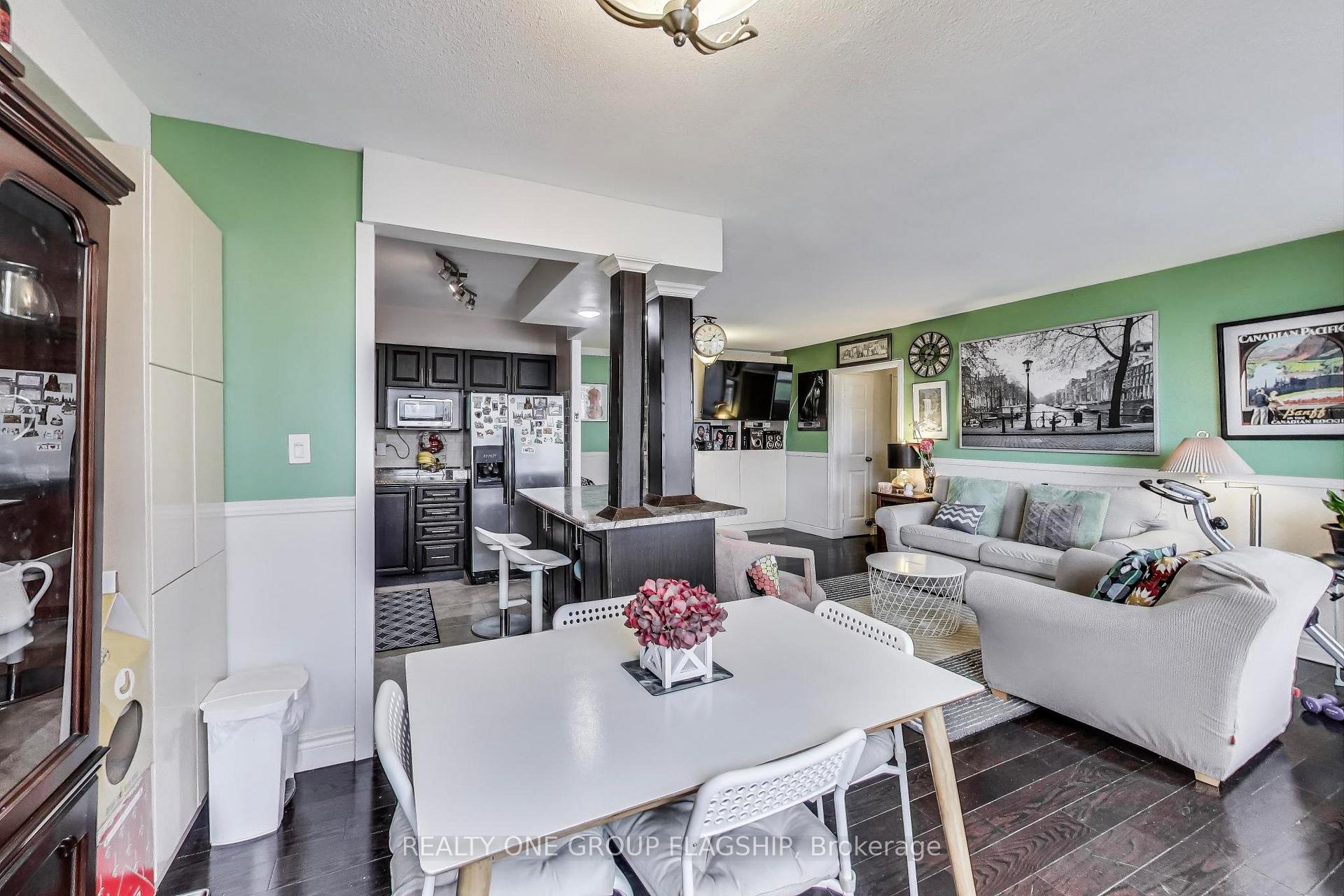 Photo 13 of Unit 1009, 10 Edgecliff Golfway, Toronto, Flemingdon Park — HOMEH