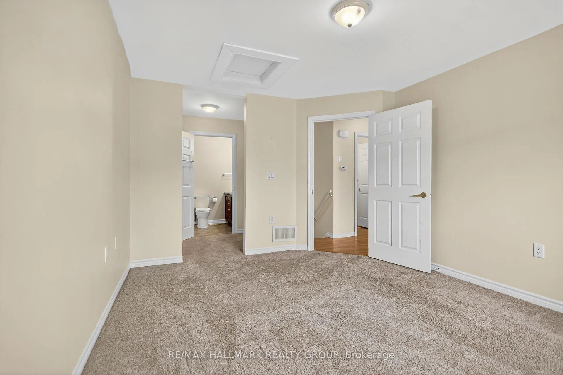 Photo 35 of 600 Sunbeam Private, Ottawa, Richmond — HOMEH