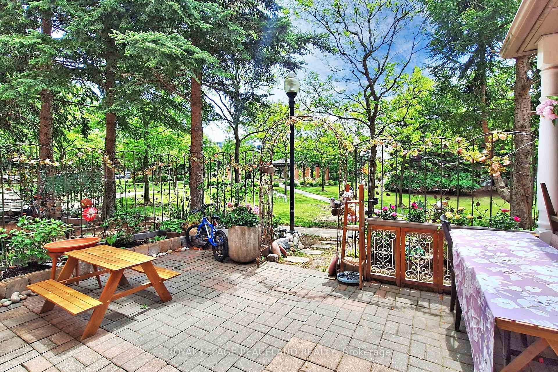 Photo 22 of Unit 3, 15 St Moritz Way, Markham, Unionville — HOMEH
