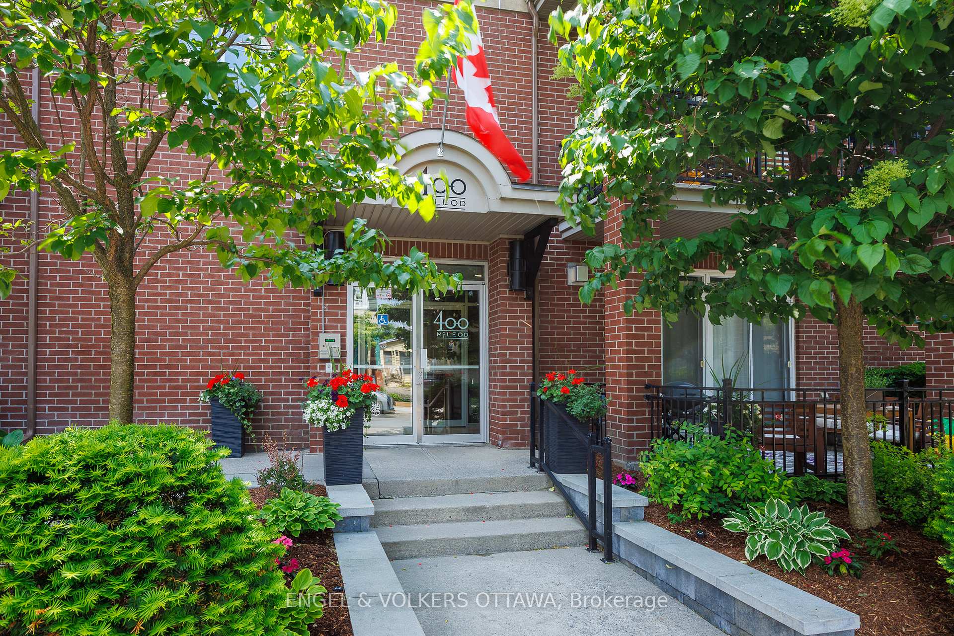 Photo 5 of Unit 105, 400 Mcleod Street, Ottawa, Ottawa Centre — HOMEH