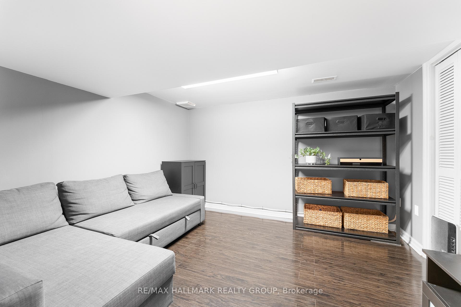 Photo 4 of 1126 Chimney Hill Way, Ottawa, Beacon Hill South — HOMEH
