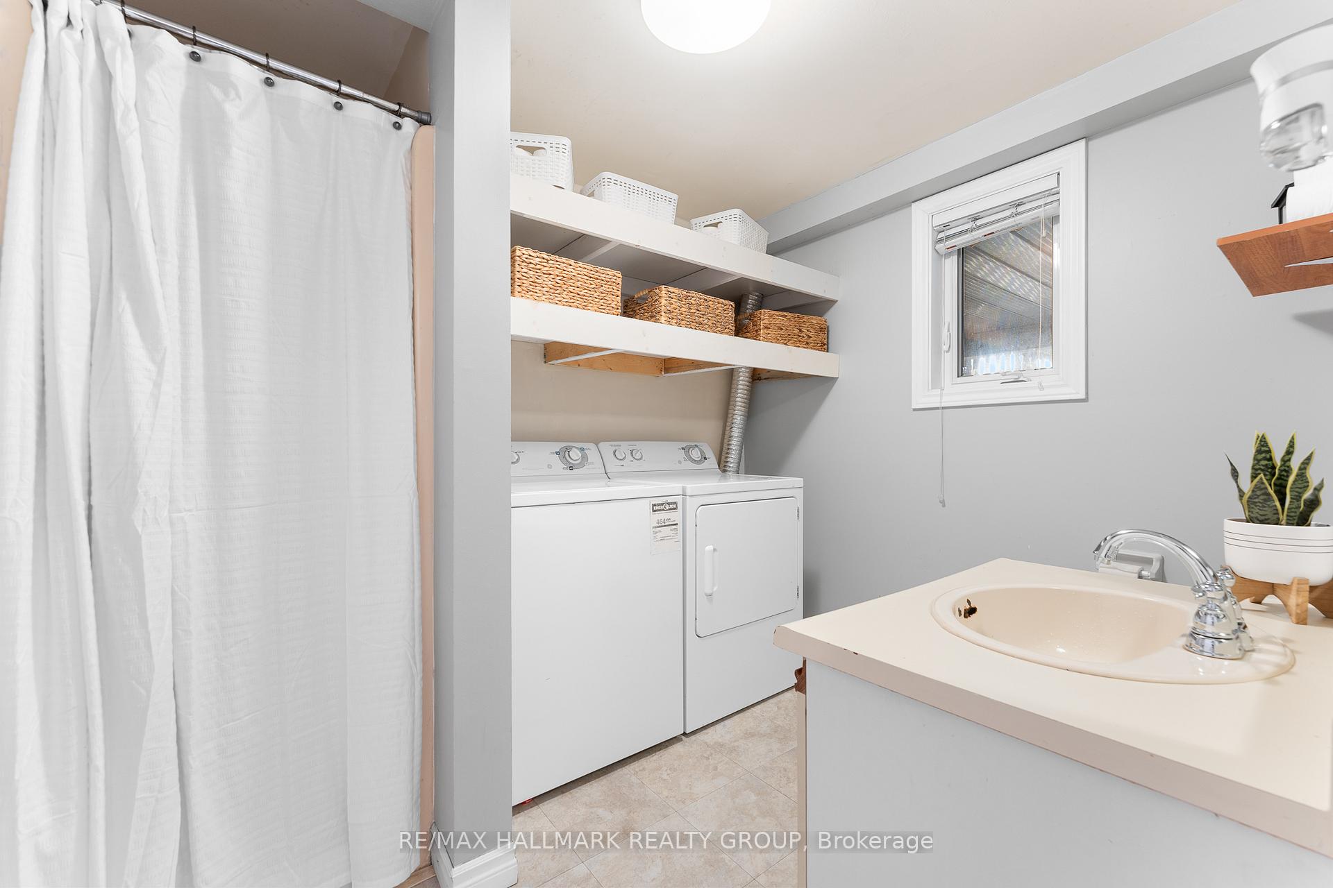 Photo 6 of 1126 Chimney Hill Way, Ottawa, Beacon Hill South — HOMEH