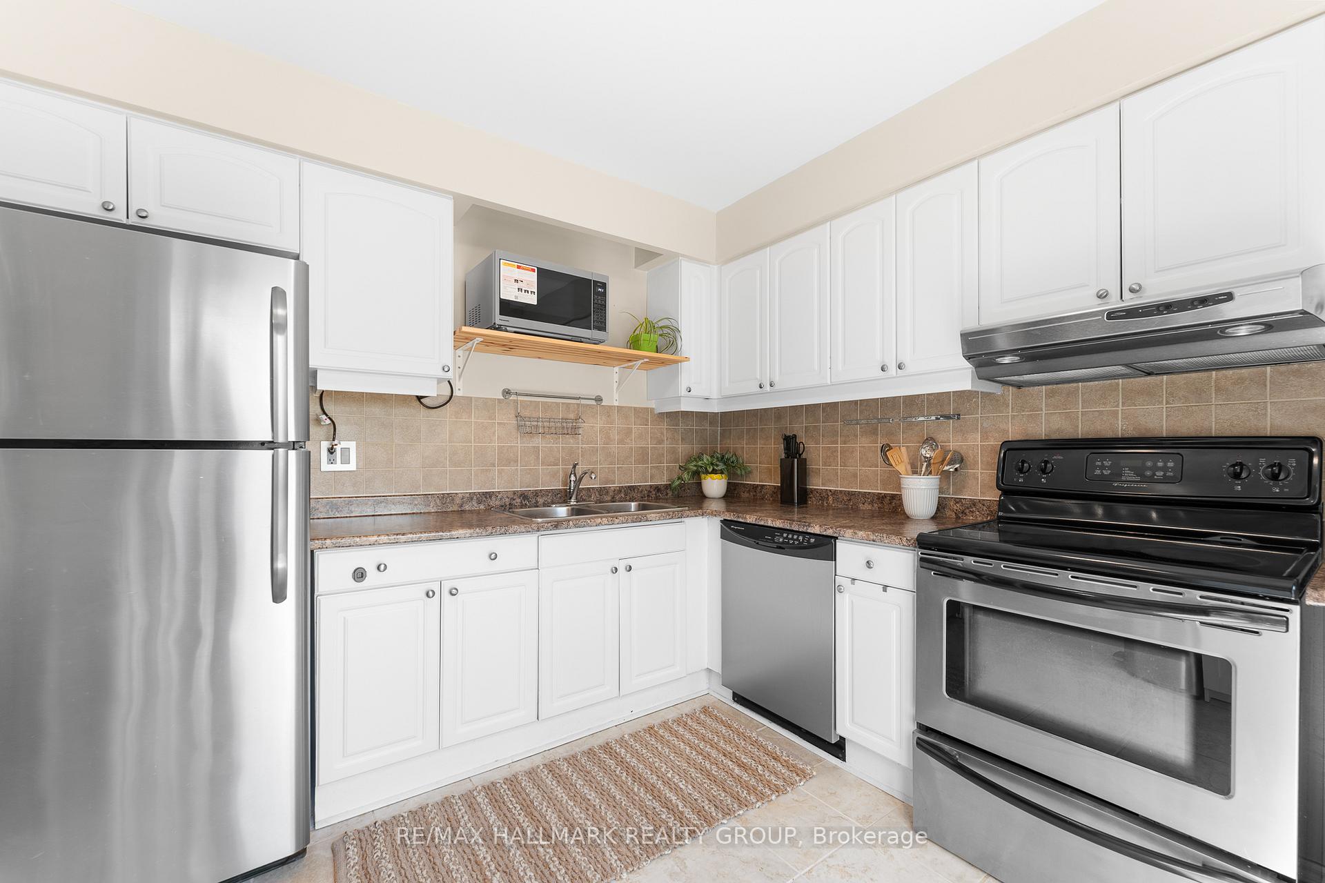 Photo 24 of 1126 Chimney Hill Way, Ottawa, Beacon Hill South — HOMEH